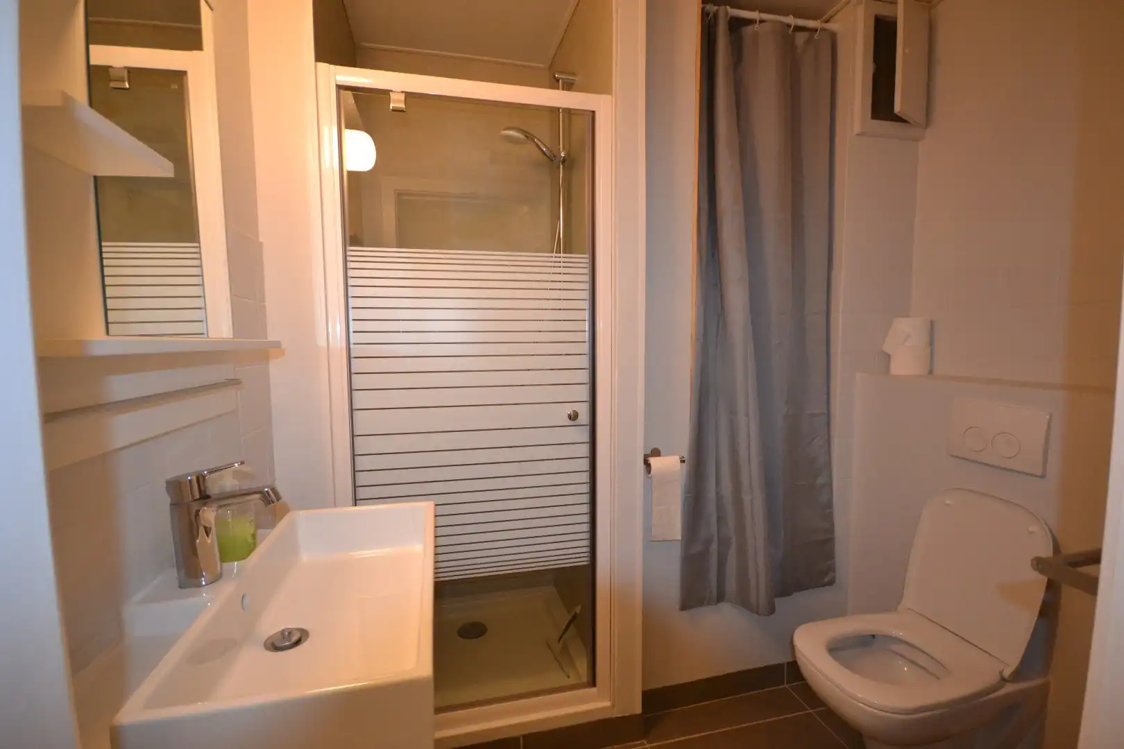 Gemeubeld appartement met  slaaphoek te Oostduinkerke ,  terras en  zijdelinks zeezicht.  foto 5