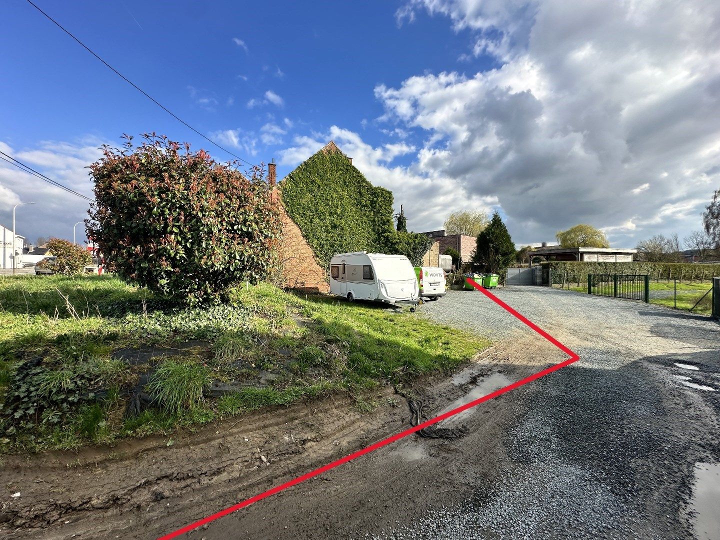 TE KOOP - goed gelegen bouwgrond voor een halfopen bebouwing foto 3