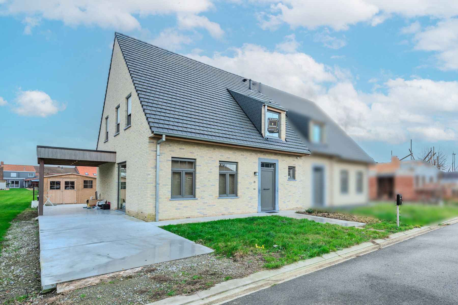 Recente nieuwbouwwoning AAN REGISTRATIERECHTEN te Houthulst foto {{pictureIndex}}