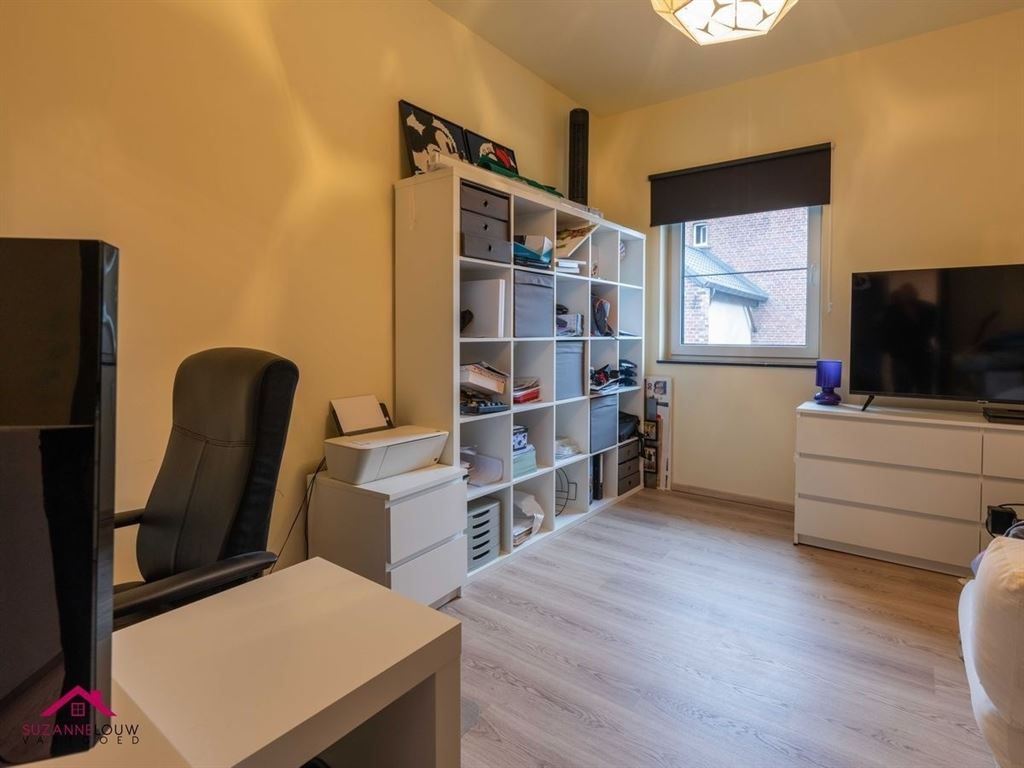 Instapklare half vrijstaande gezinswoning met gezellige tuin foto 29