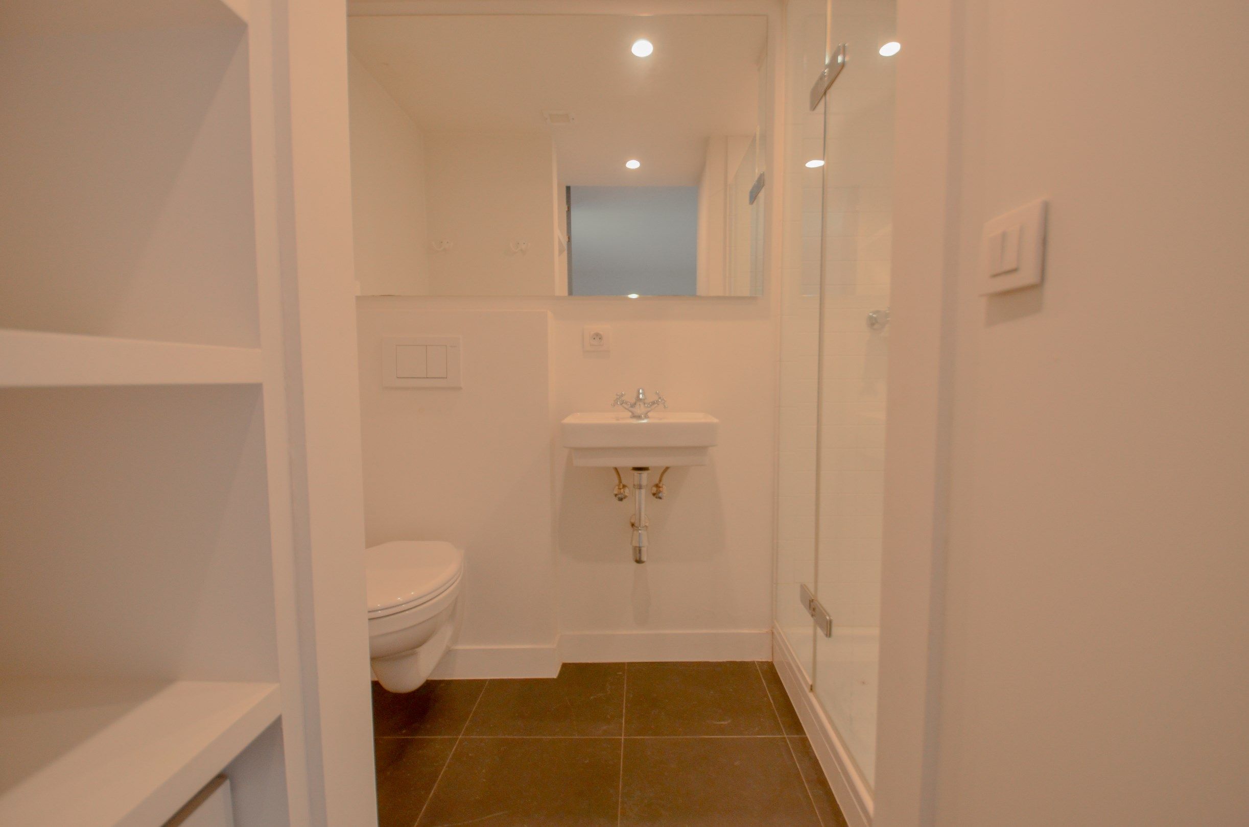 Exclusieve villa ,rustig gelegen op een perceel van 1628 m² nabij de Royal Zoute Tennis Club. foto 33