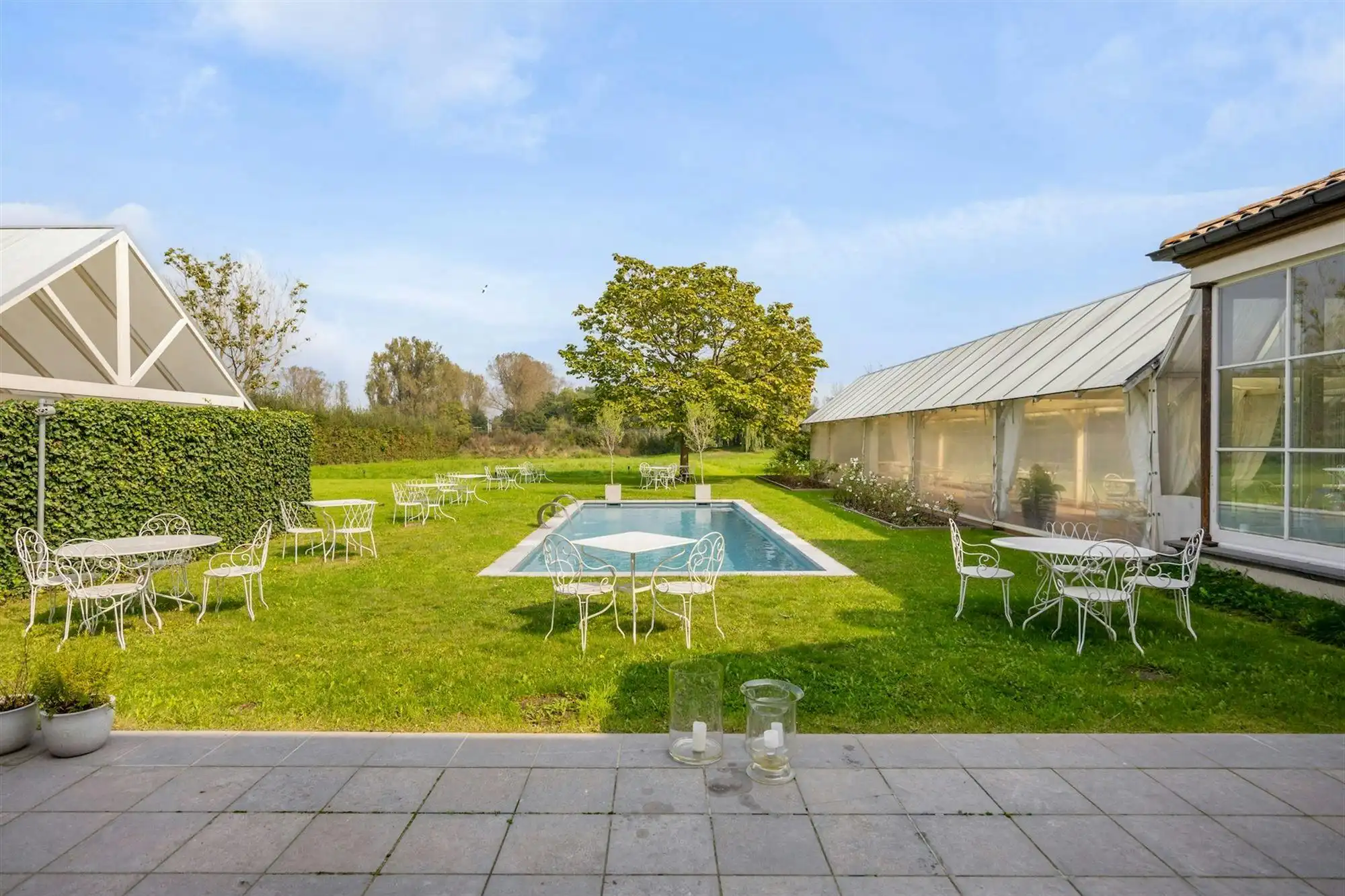 Luxueuze villa met zwembad en handelsruimte te Beverst foto 26