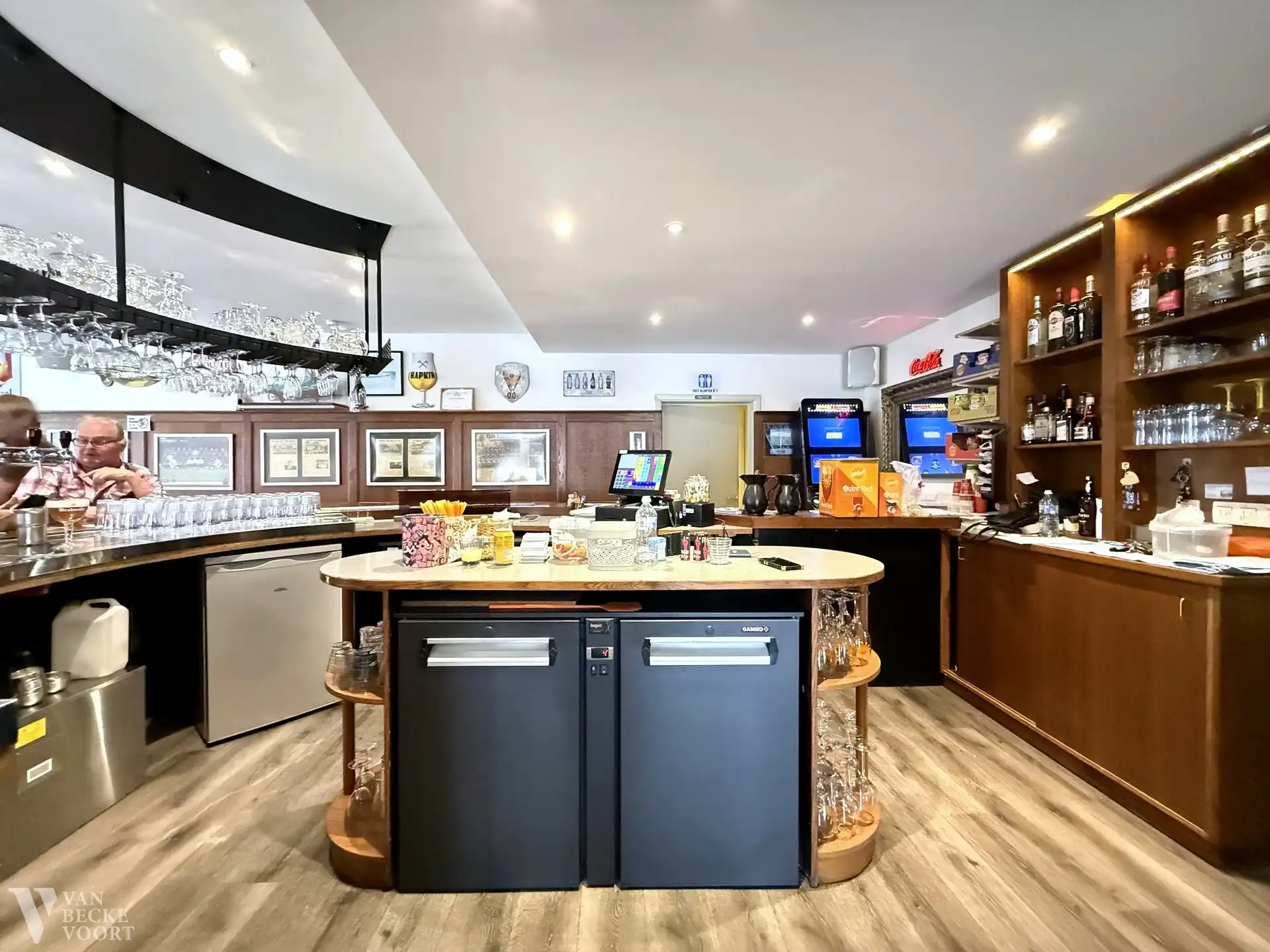 Café "Sportkroeg" Middelkerke – interessante overnameopportuniteit foto 7