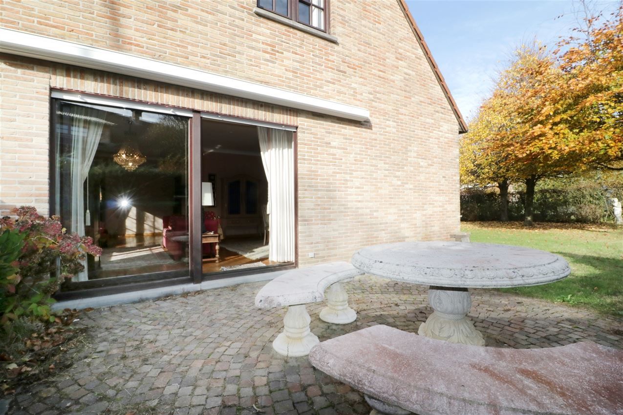 met prachtige tuin, nabij centrum foto 38