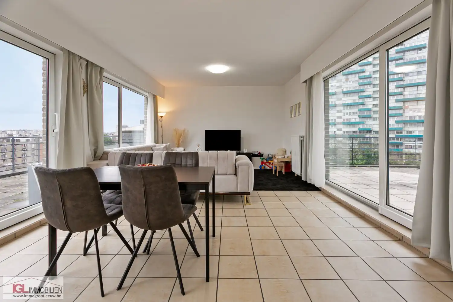 IGL stelt voor: uitstekend gelegen penthouse-appartement in Sint-Jans-Molenbeek foto 17