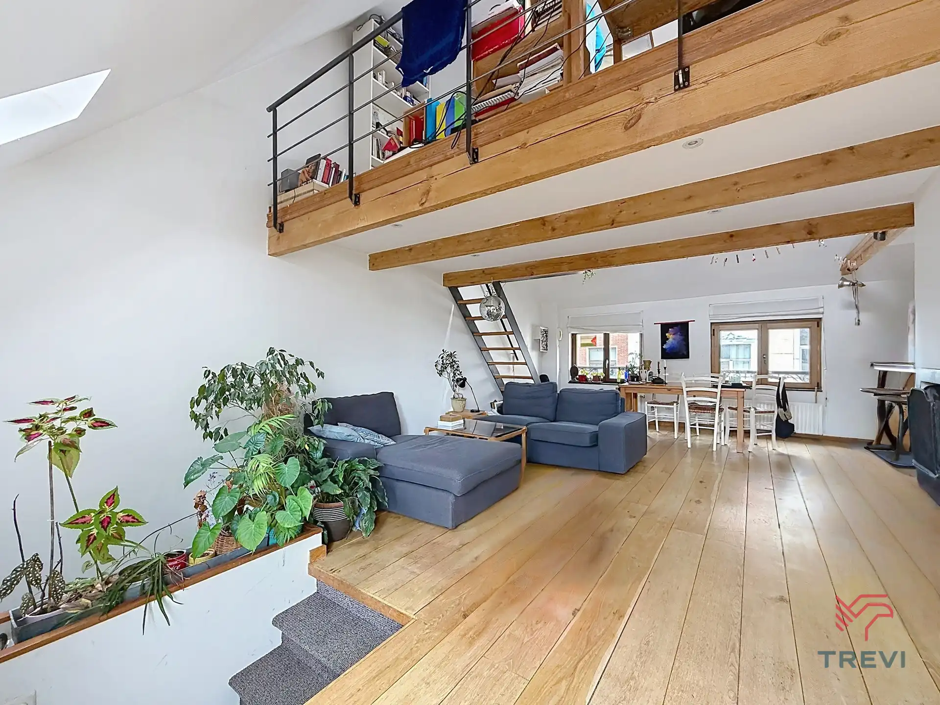 Mooi duplex van ±70m² met terras van ±10m² foto 2