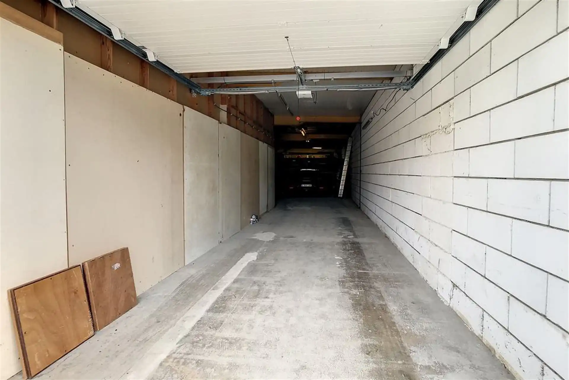 Ruime Casco Opslagplaats  foto 5