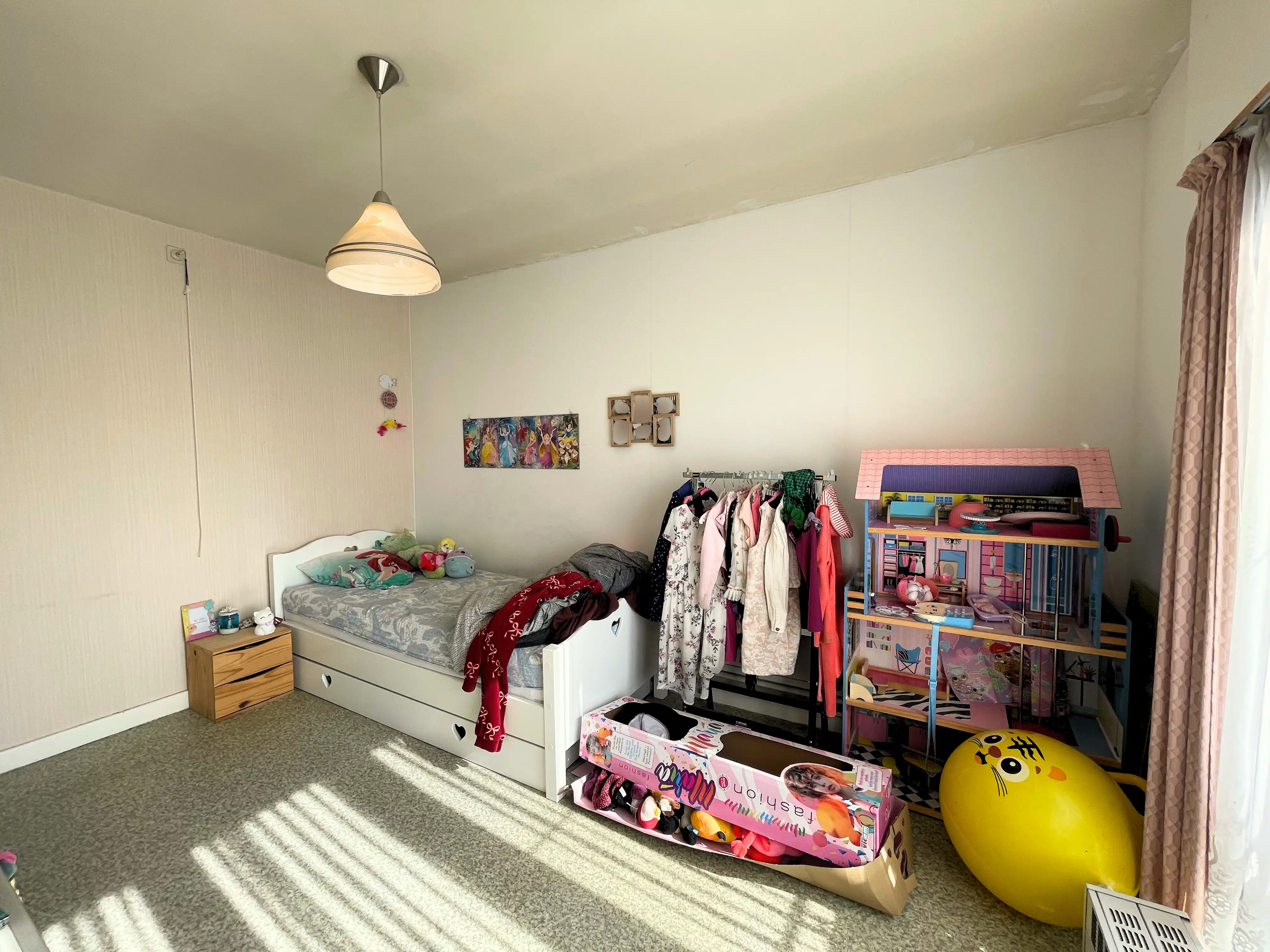 Ruime halfopen bebouwing met 3 slaapkamers, tuin en garage foto 12