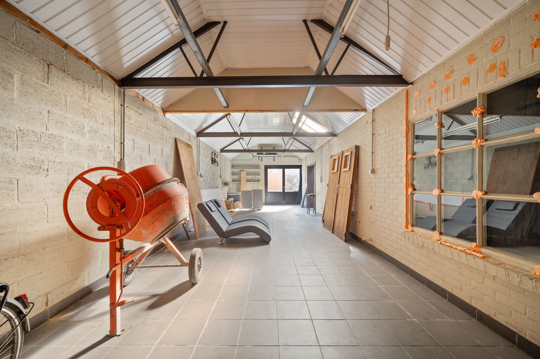 Te renoveren pand met magazijnen te BEERZEL foto 16