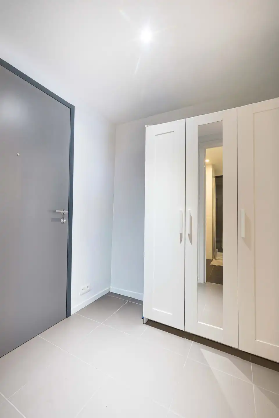 Nieuwe studio in de Europese wijk! foto 10