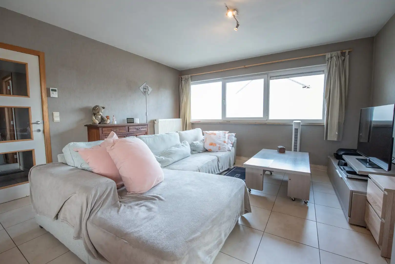 Gelijkvloers appartement in centrum Waregem met ruim terras & garage foto 3