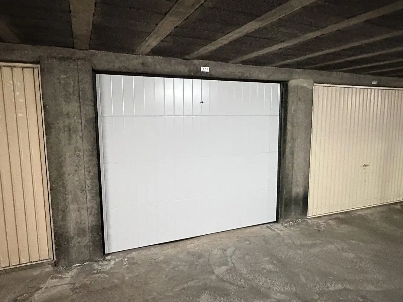 Instapklaar, prachtig gerenoveerd 2-slaapkamerappartement MET garagebox foto 16