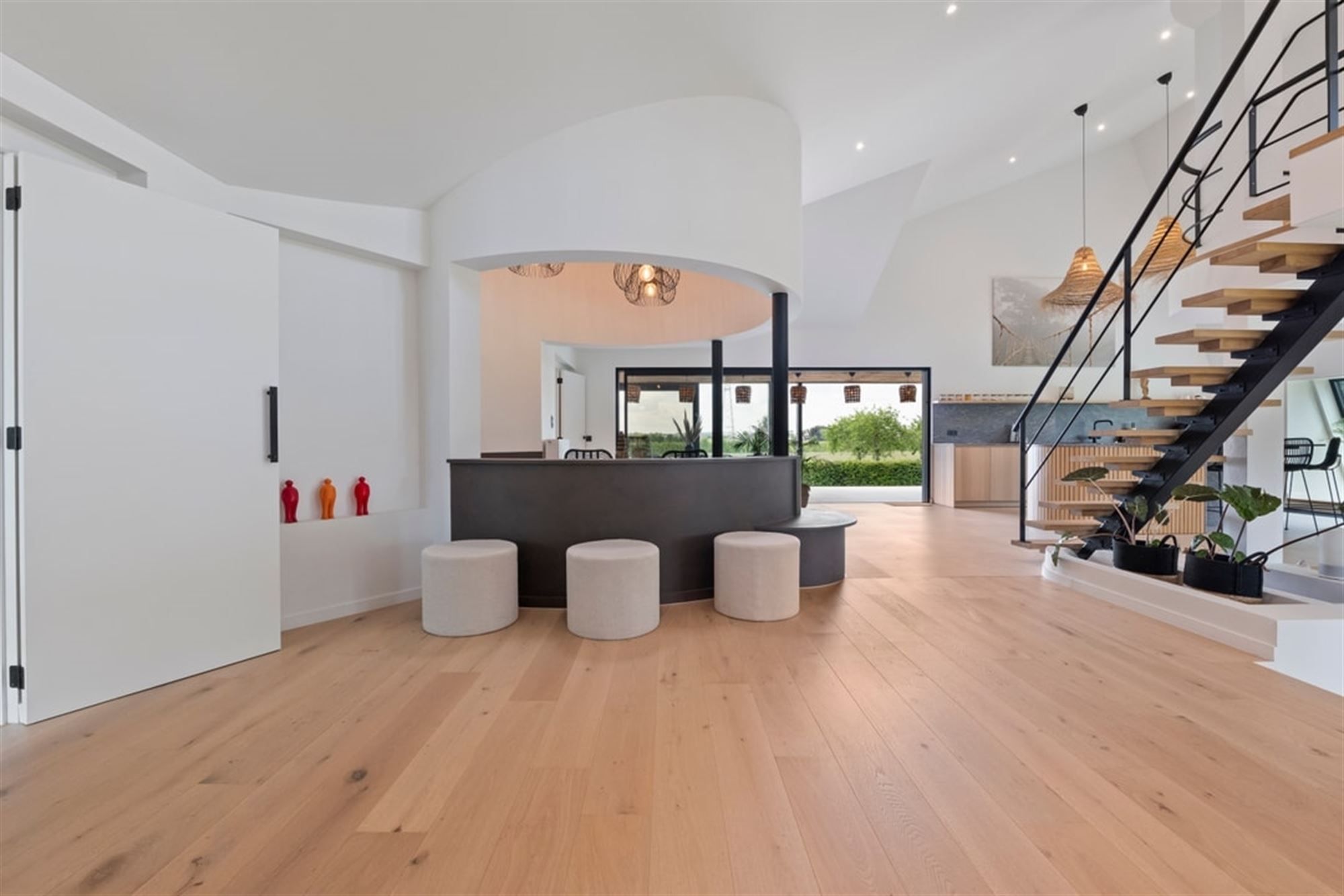 UNIEKE DESIGNWONING MET MODERNE AFWERKING EN STIJVOLLE ARCHITECTUUR foto 11