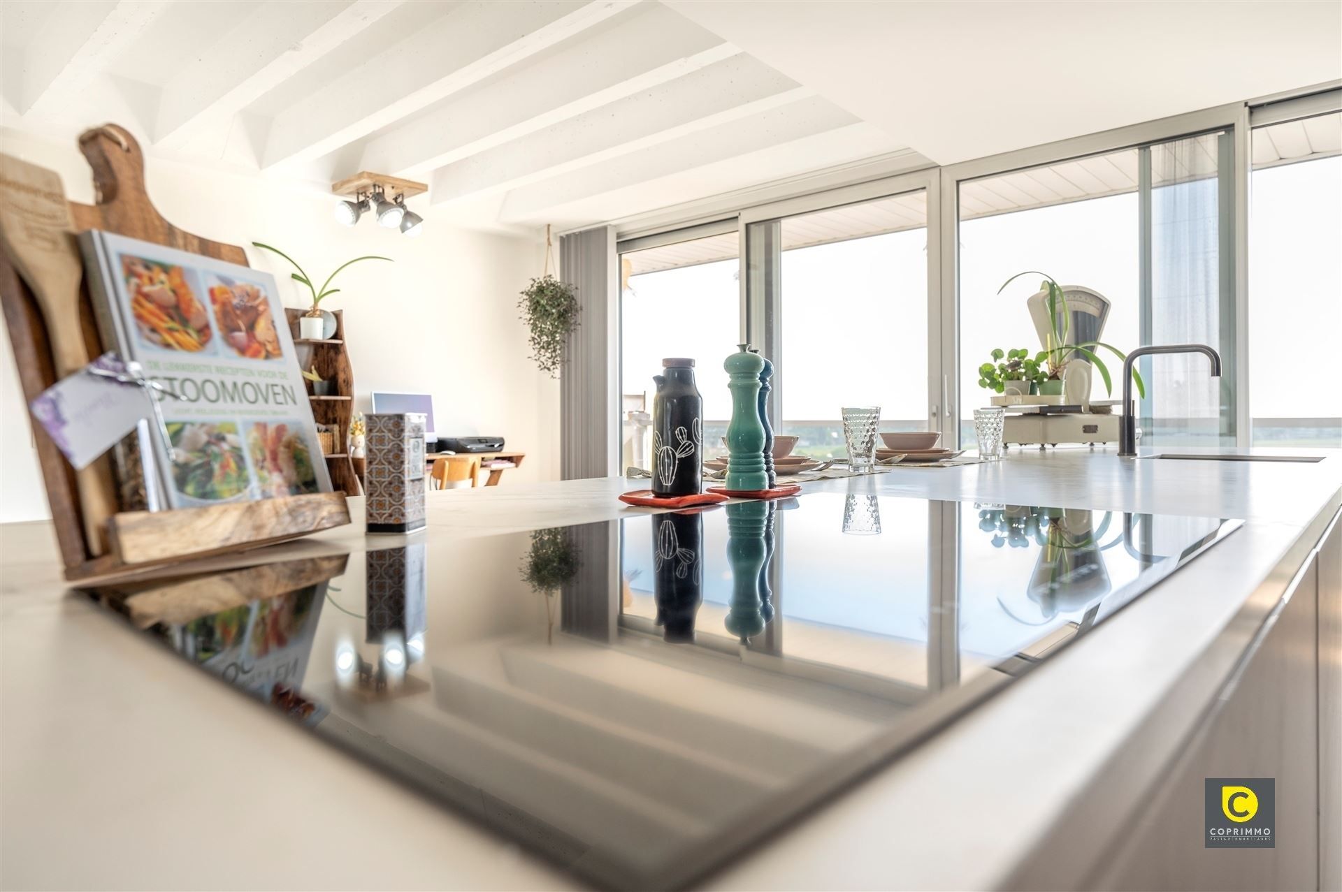 Prachtig gerenoveerd appartement foto 3