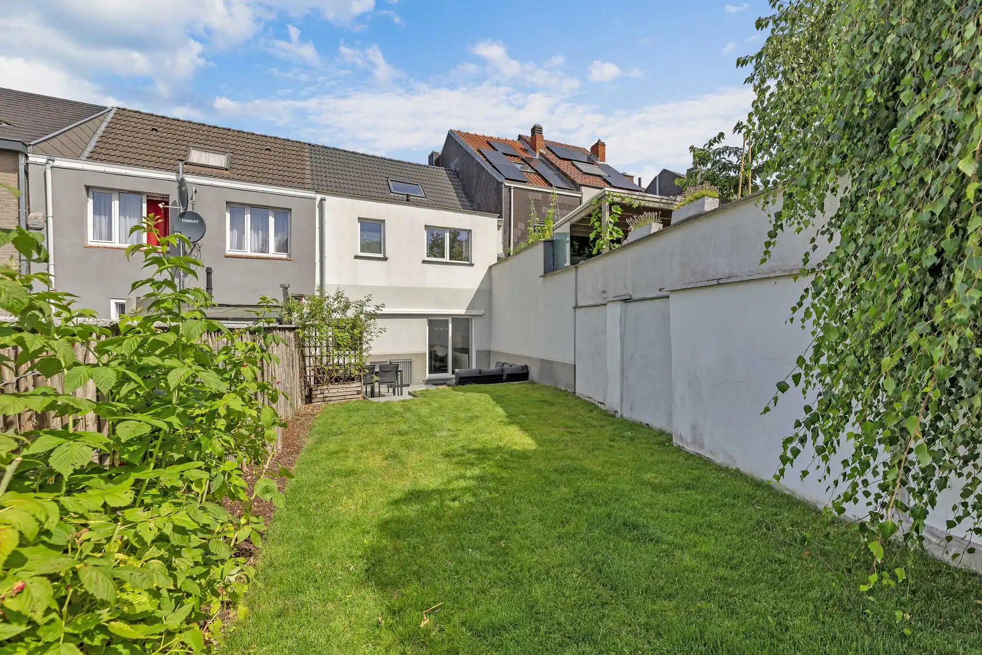 Instapklare gerenoveerde stadswoning met tuin foto 20