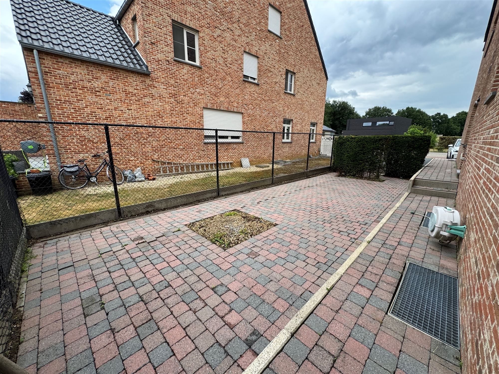 ZEER RUIM GELIJKVLOERS APPARTEMENT (119M²) MET 2 SLAAPKAMERS EN TERRAS TE HEUSDEN-ZOLDER foto 16