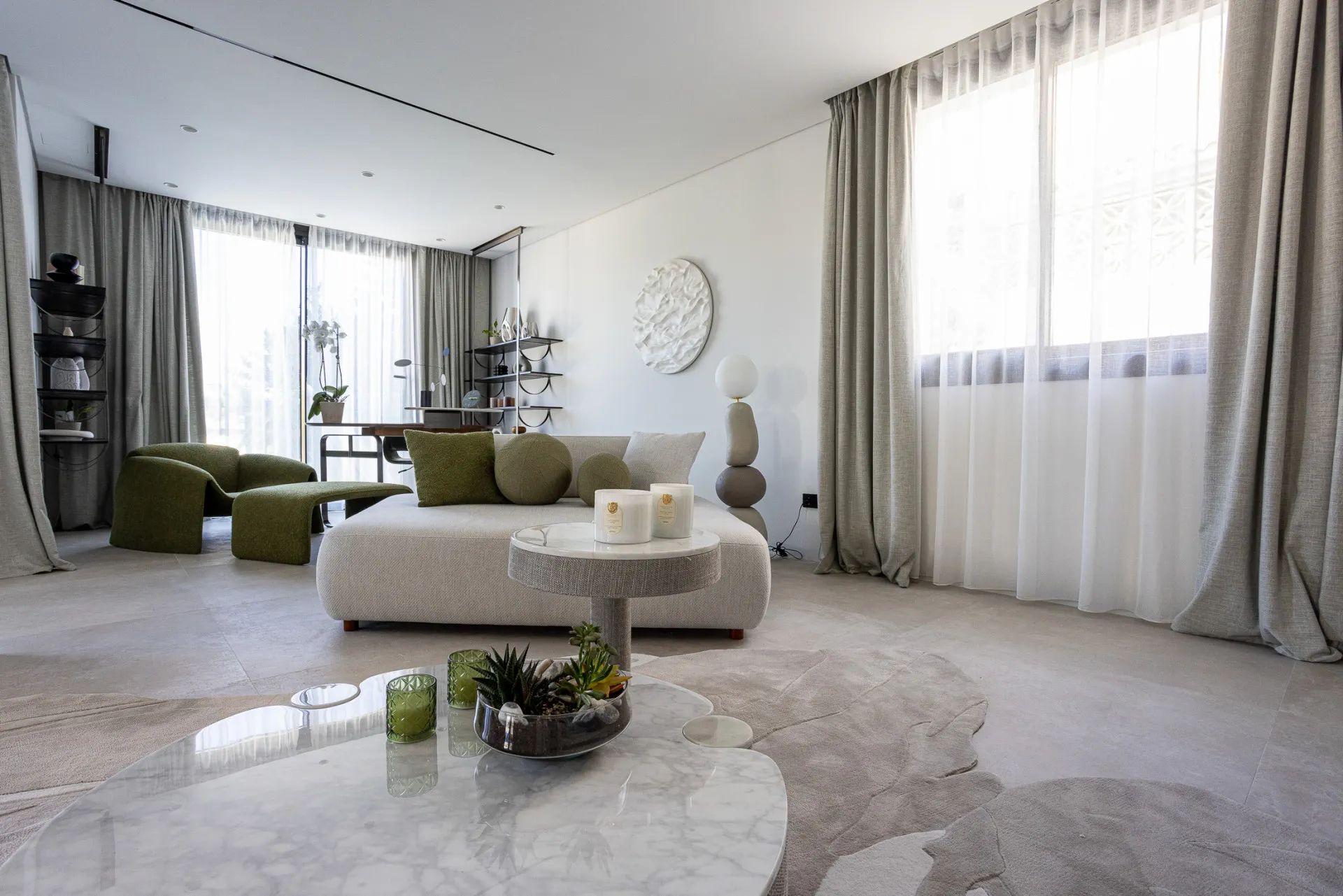 Ervaar ultieme luxe: exclusieve villa met infinity pool en panoramisch uitzicht in Nueva Andalucia foto 4