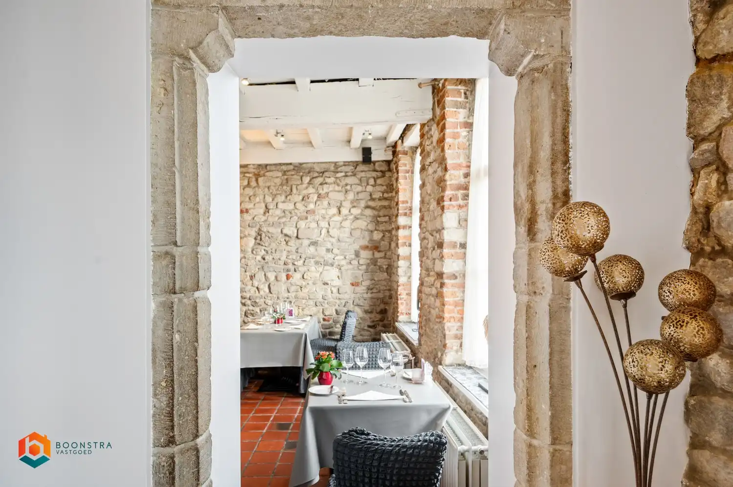 Handelspand met bovengelegen woonst op toplocatie te Erps-Kwerps foto 11