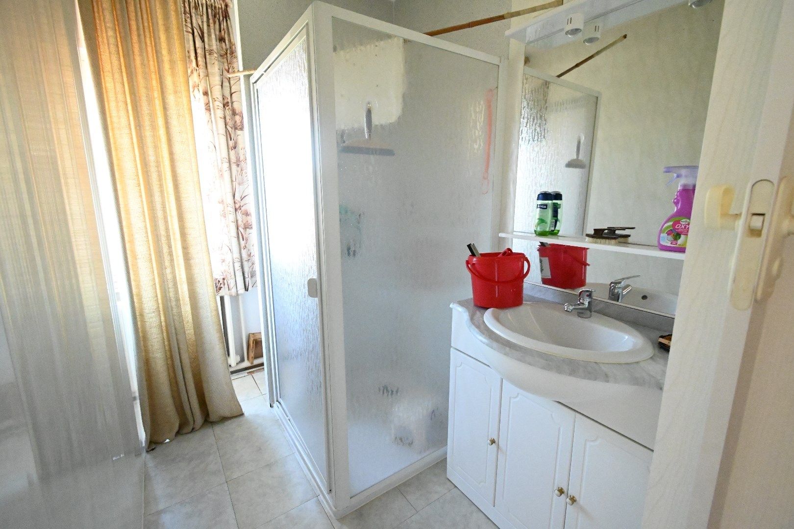 Alleenstaande woning met garage en tuin  foto 19