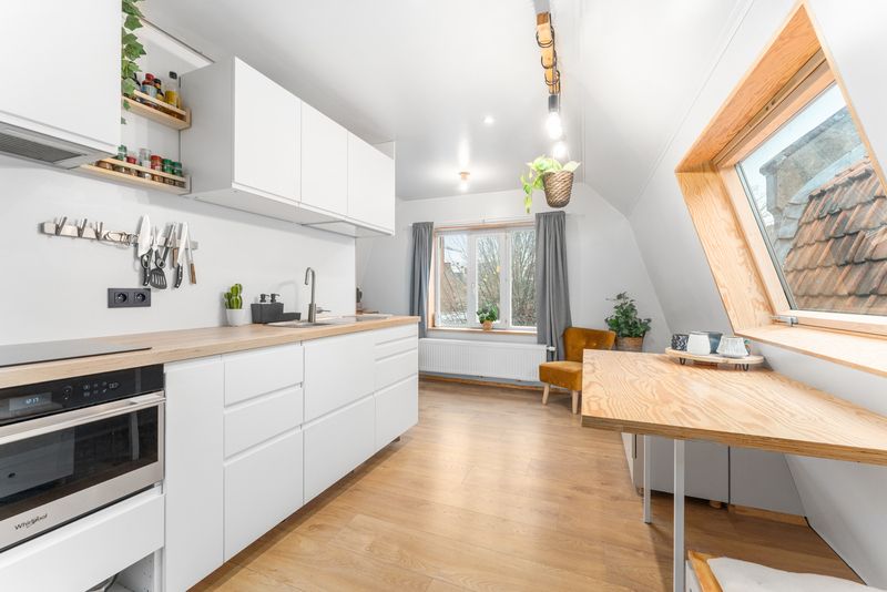 Roeselare, unieke rijwoning met karakter op 500 meter van centrum foto 11