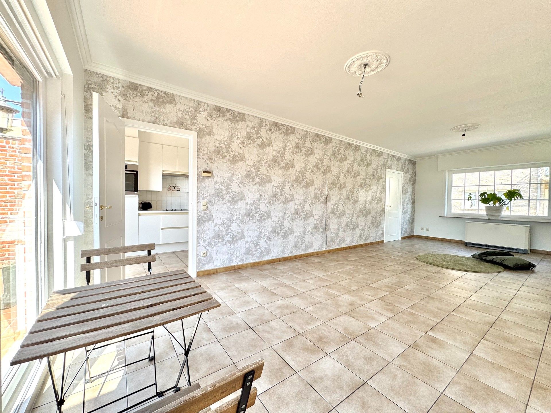 INSTAPKLARE WONING MET 3 SLPKS, TUIN & DUBBELE GARAGE foto 12