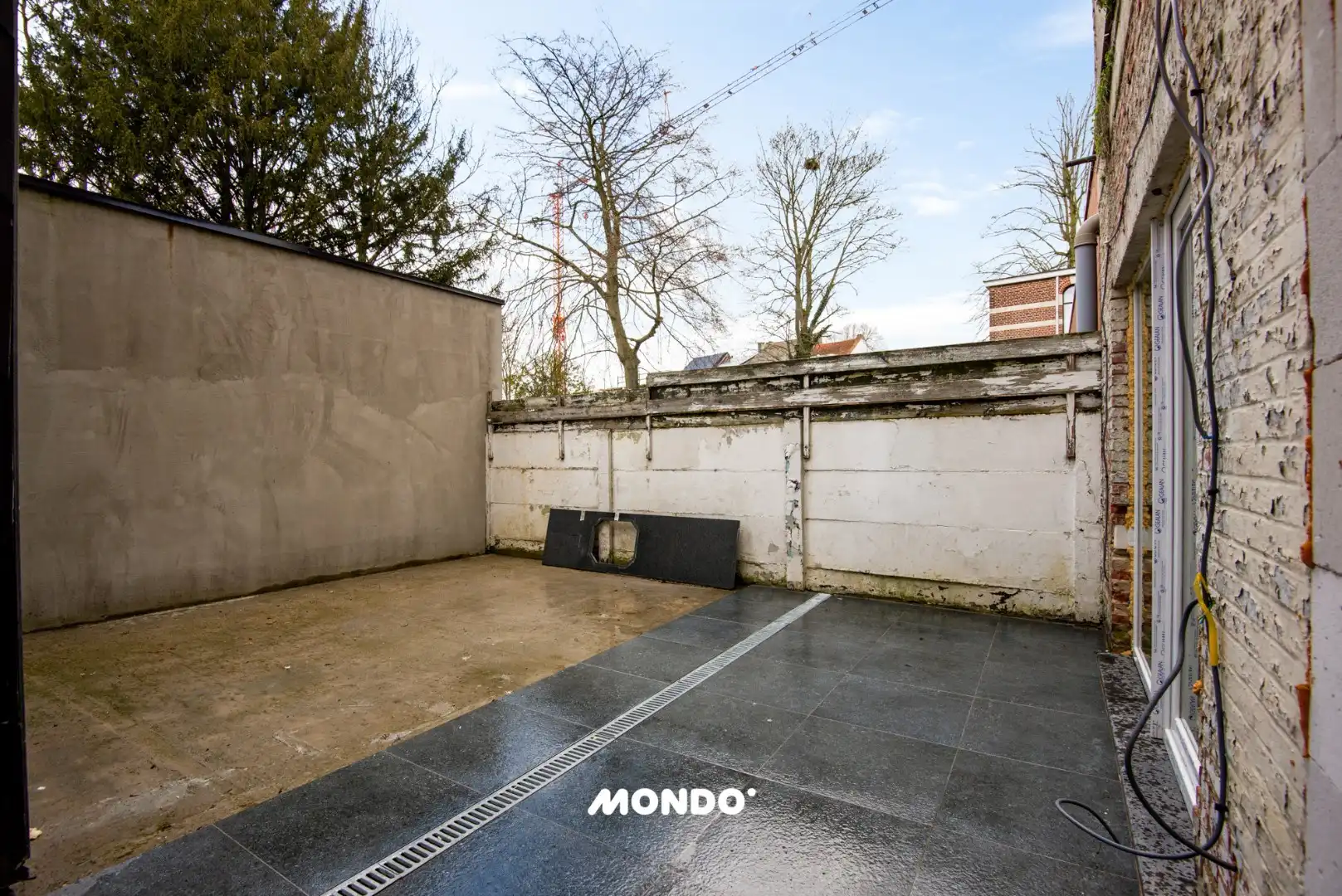 Commercieel gelegen opbrengsteigendom met handelsgelijkvloers, appartement en studio in het centrum van Willebroek! foto 12