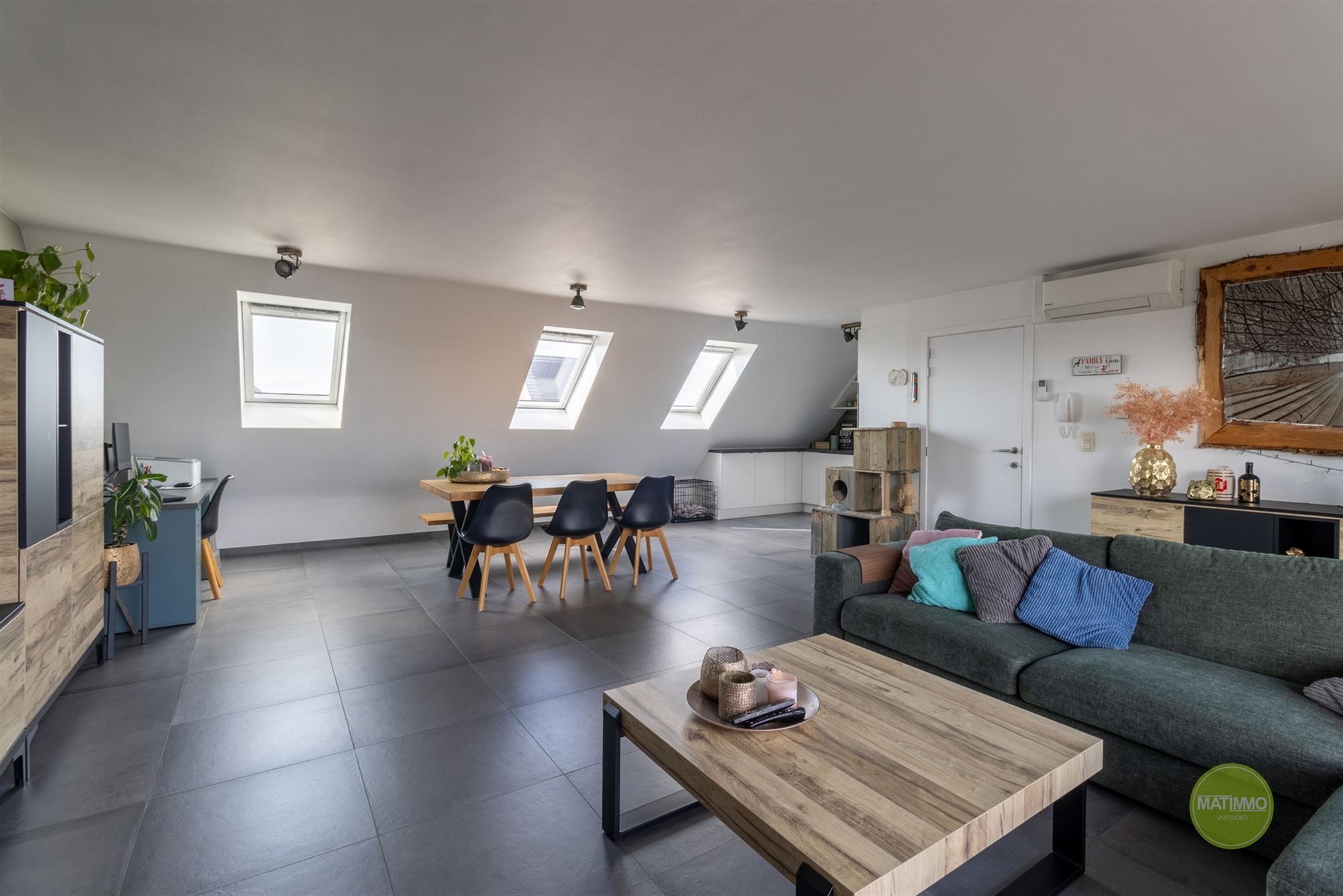 Stijlvol dakappartement met ruim terras in Meerhout foto 8
