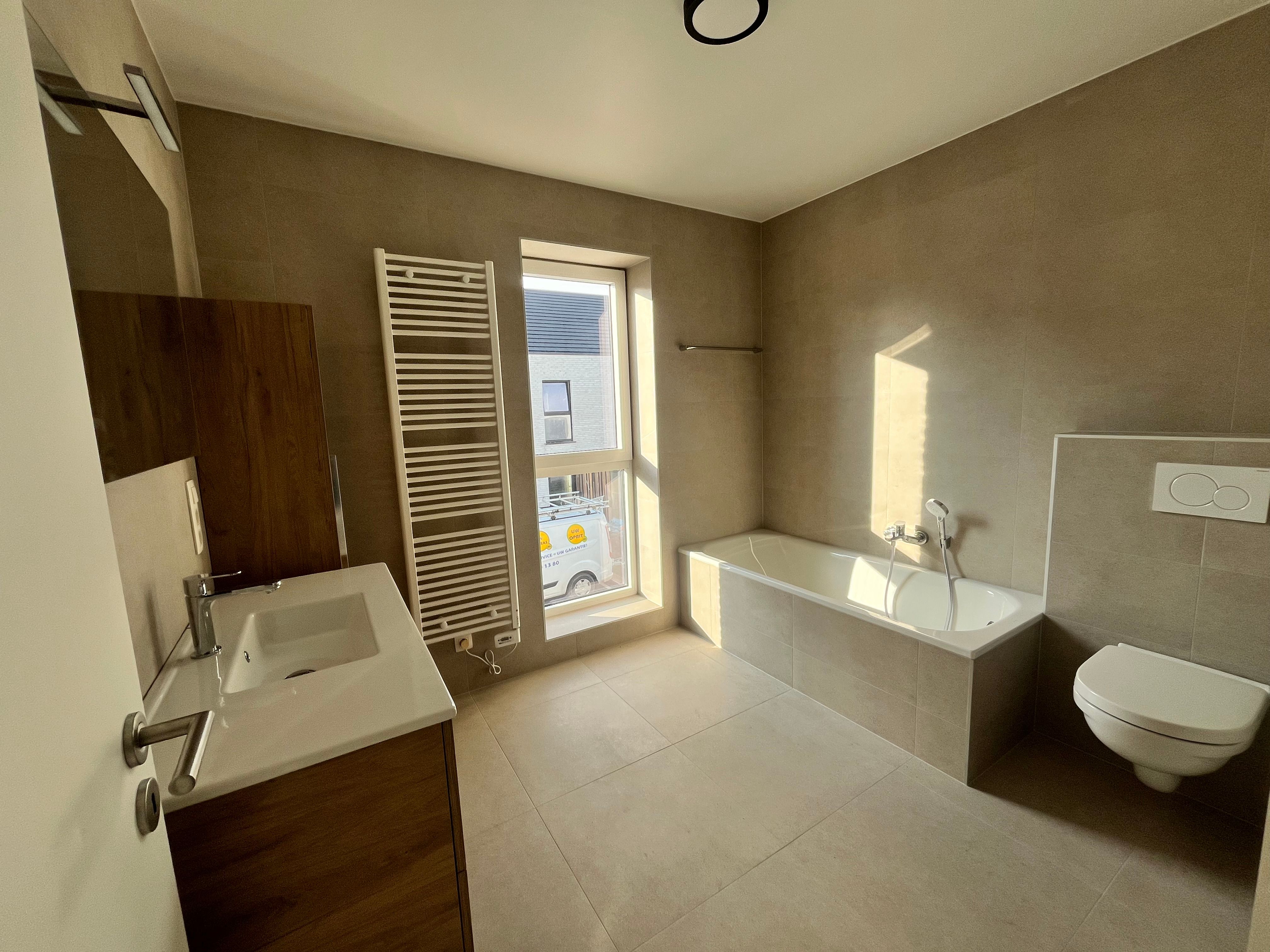 Moderne nieuwbouwwoning voorzien van 3 slkaapkamers foto 7