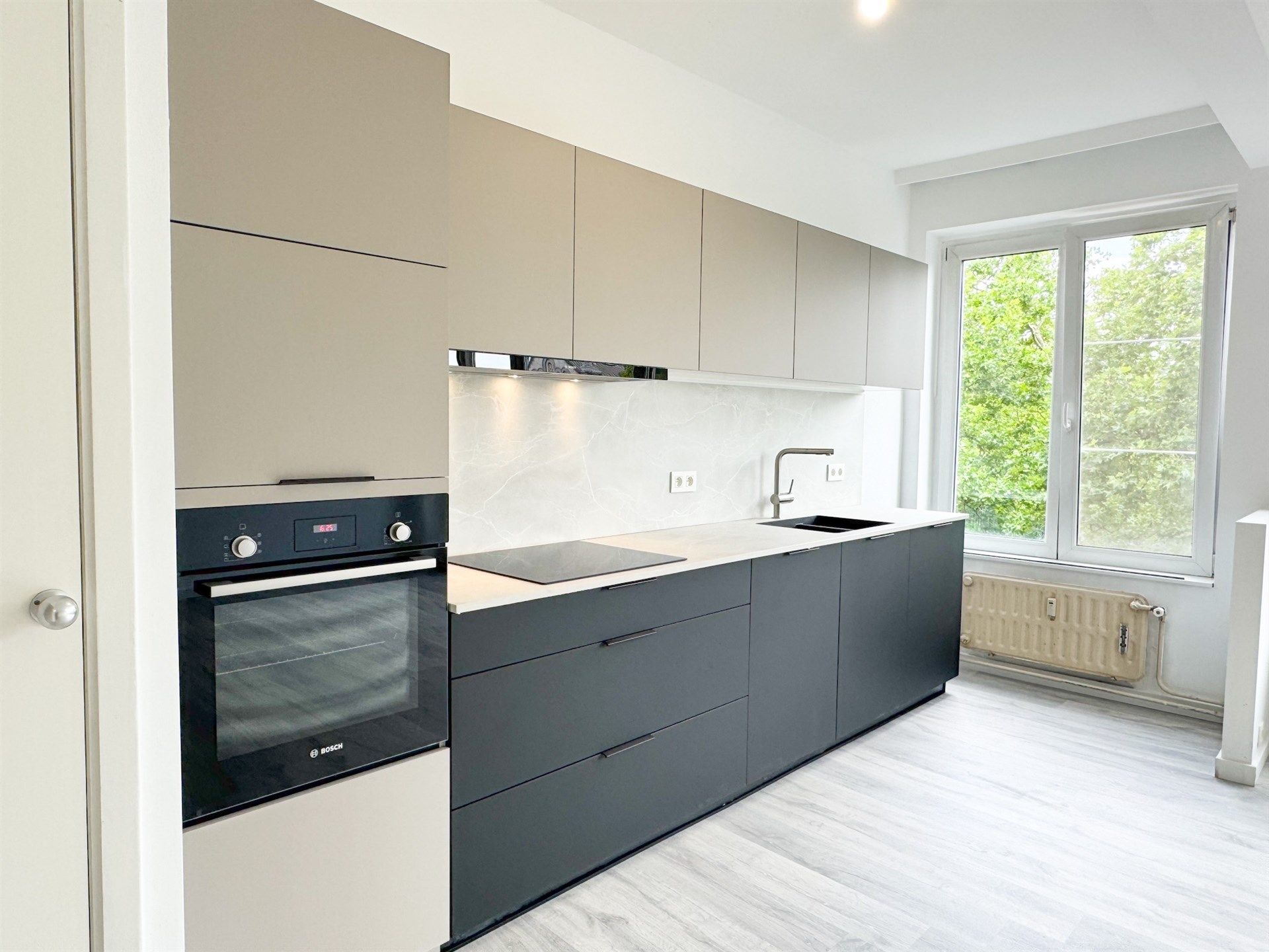 Ruim appartement met 3 slaapkamers en terras! foto 2