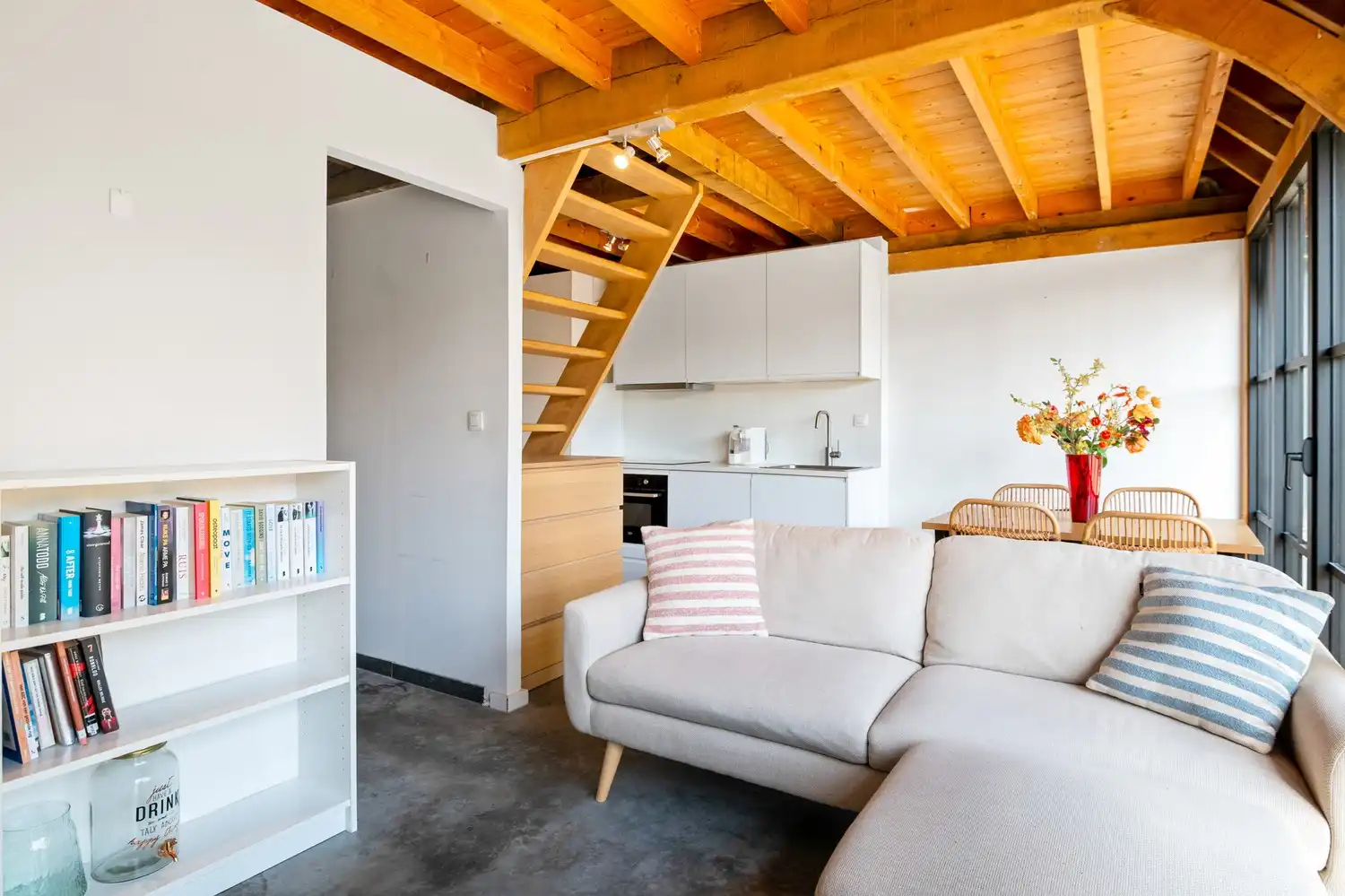 Gerenoveerde villa met bijgebouw en vijver op een perceel van 1,8 ha te Putte foto 36