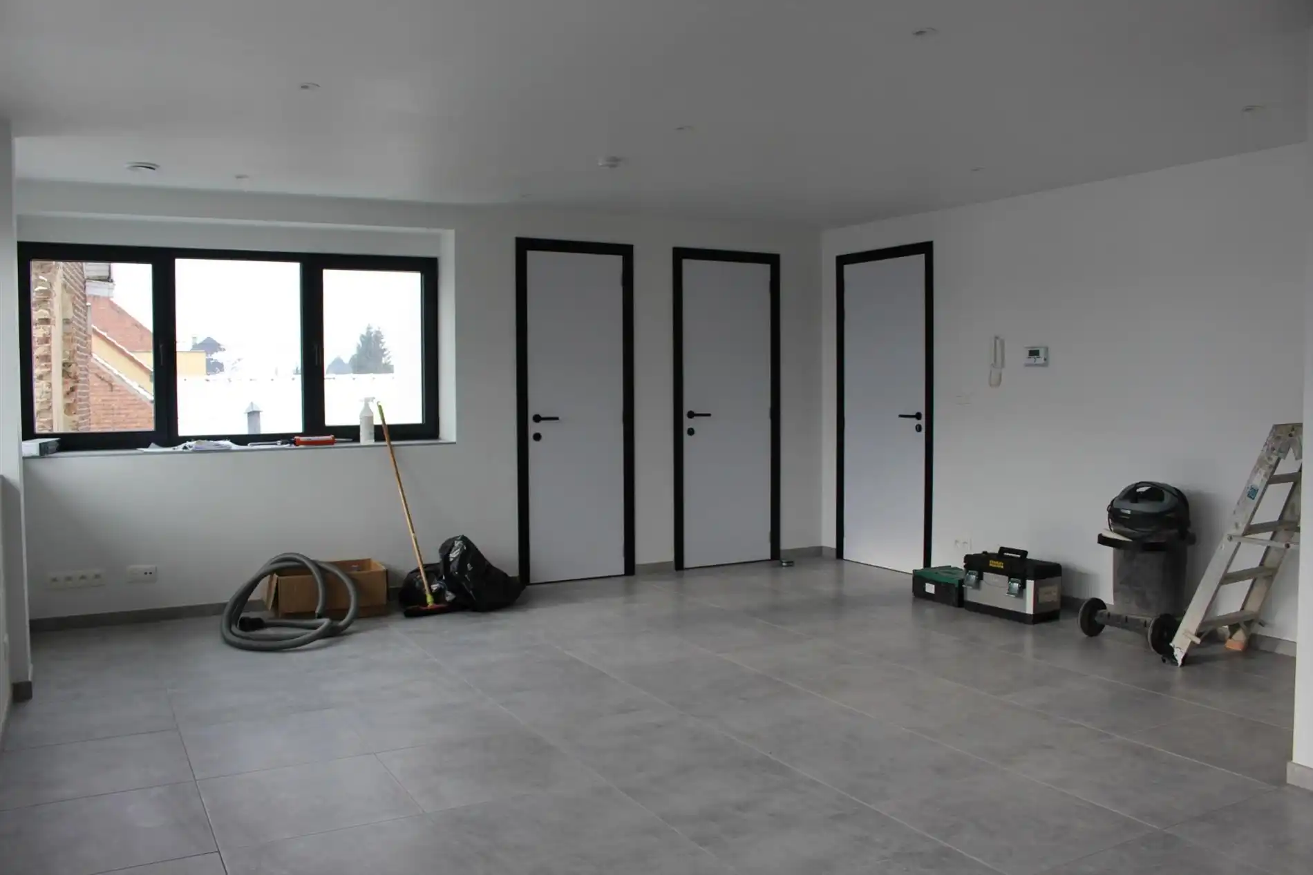 Kantoorruimte op de eerste verdieping. foto 4