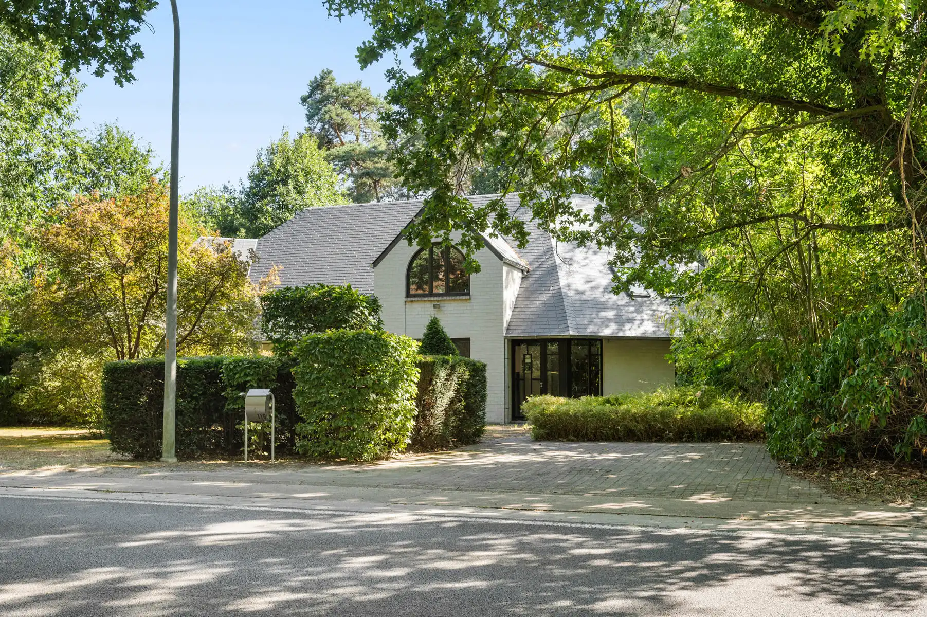 Tijdloze villa met kantoorruimte op 3.095 m² te KEERBERGEN foto 2