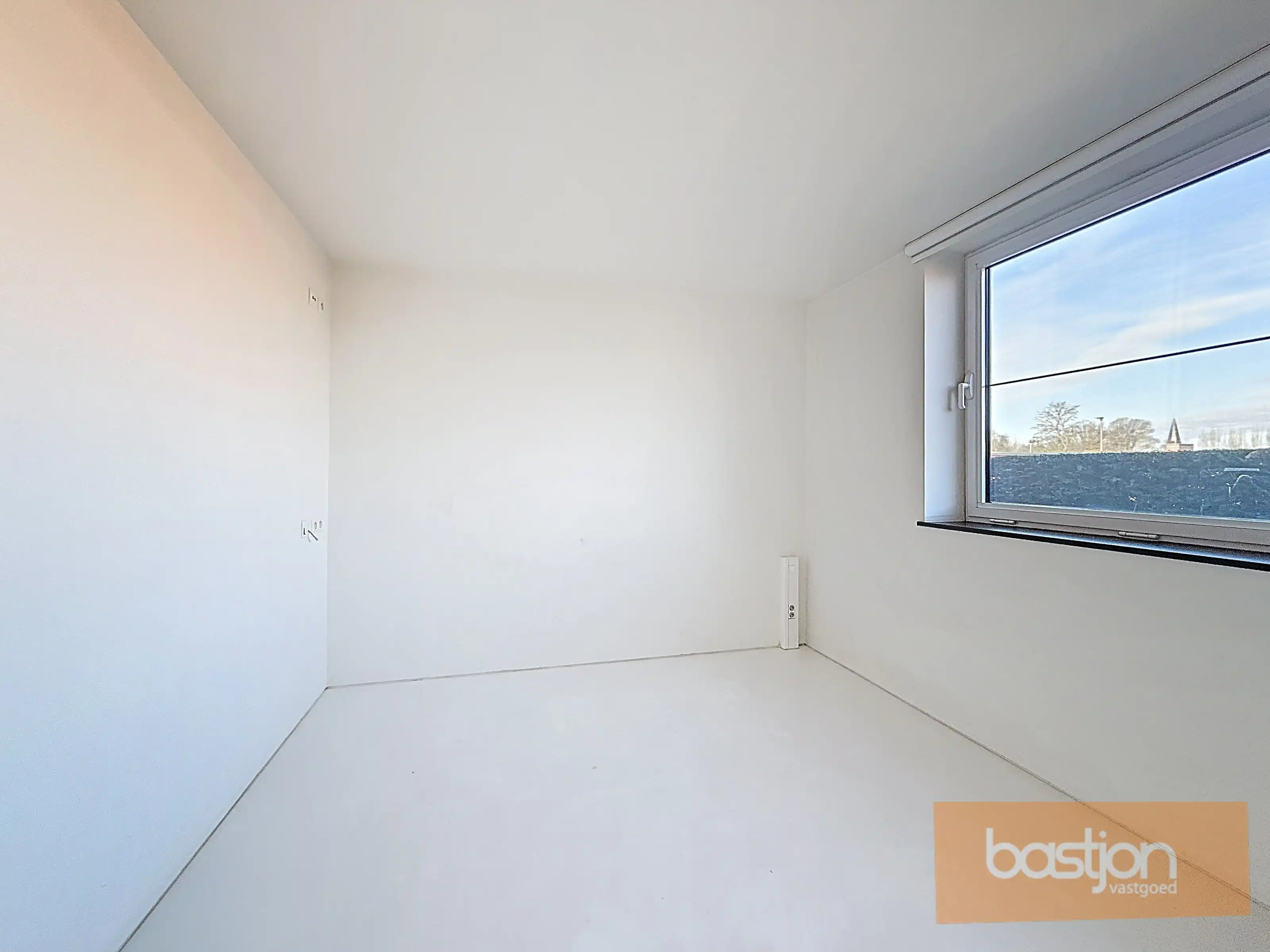 Instapklare, gelijkvloerse woning te koop in rustige buurt van Marke foto 3