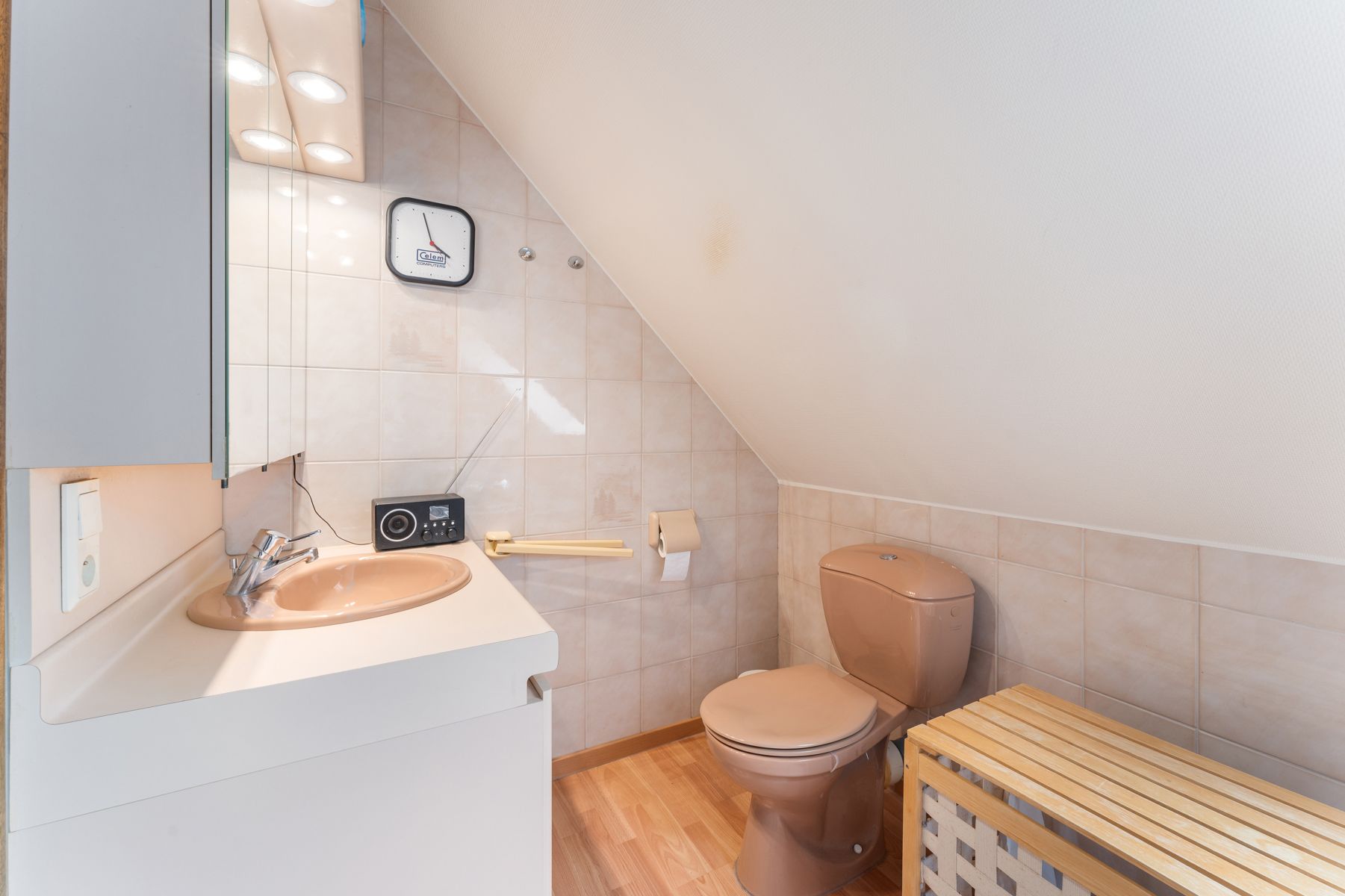 Vrijstaande woning met tuin op een rustige locatie foto 14