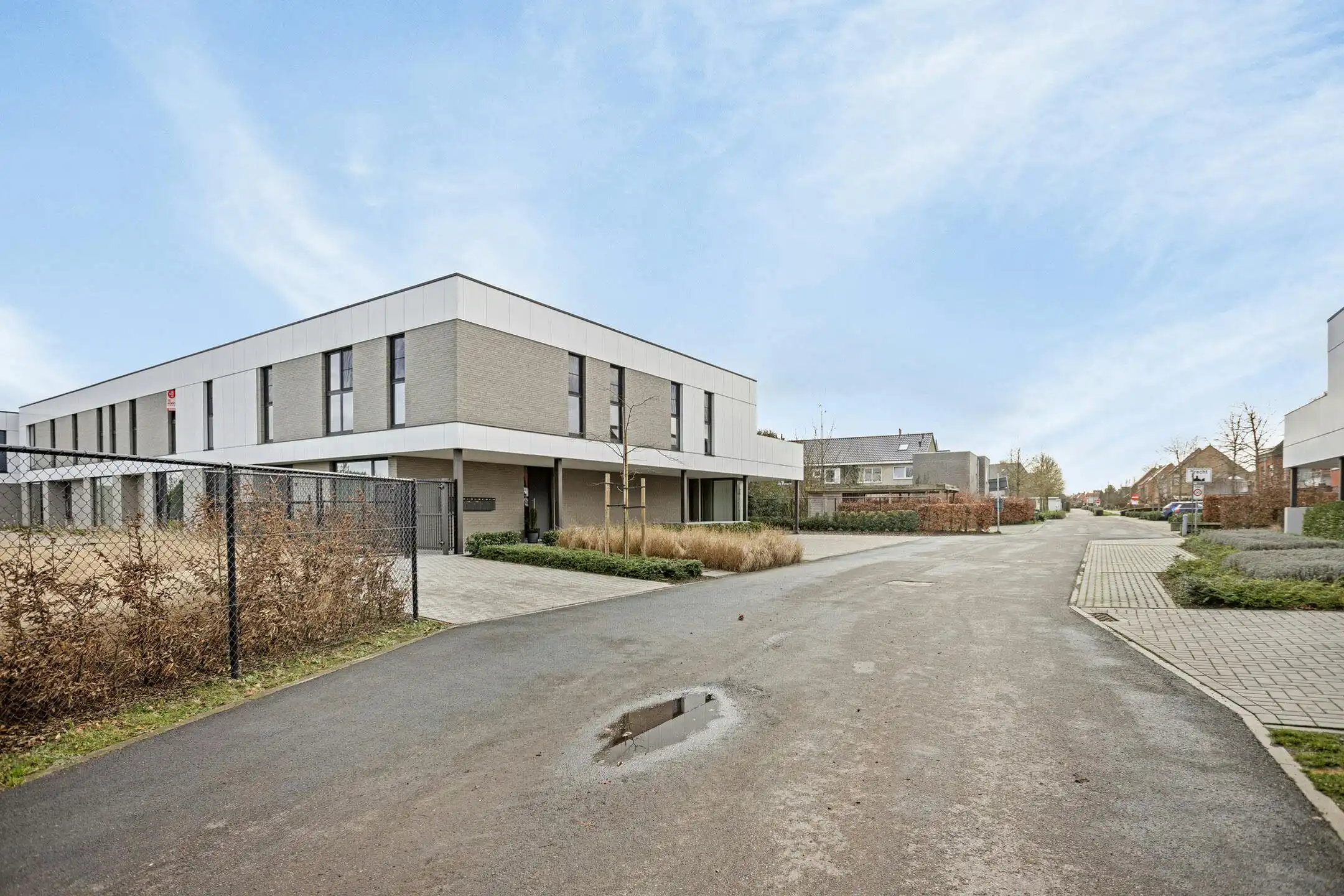 Ruime en kwalitatieve woning te koop in Brecht! foto 17