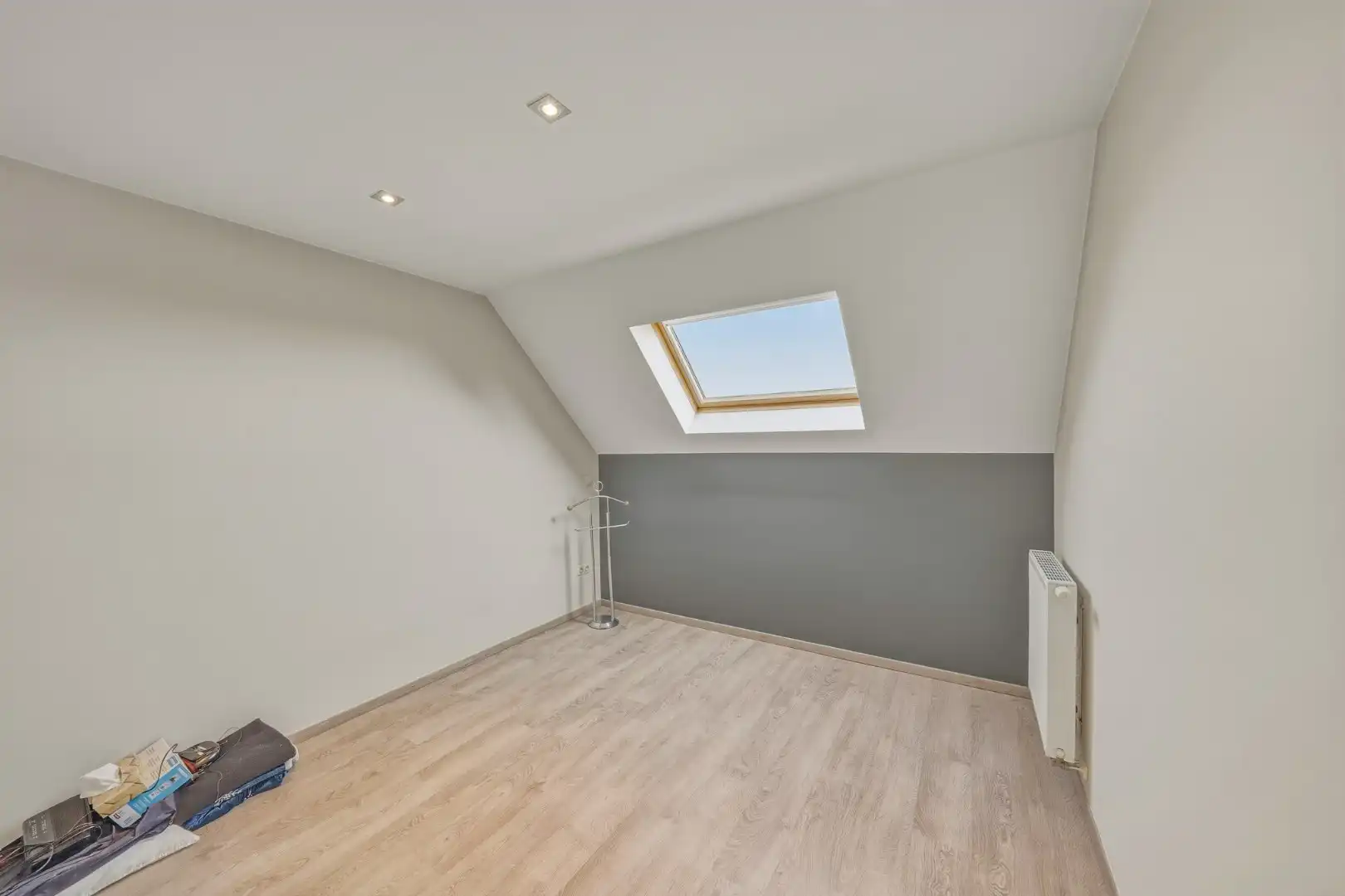 Instapklare recente woning met zeer ruime garage en tuin in Oudenburg foto 15