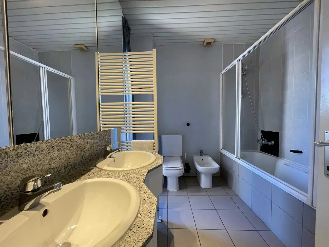 Rustig gelegen vrijstaande woning met zonovergoten tuin foto 25