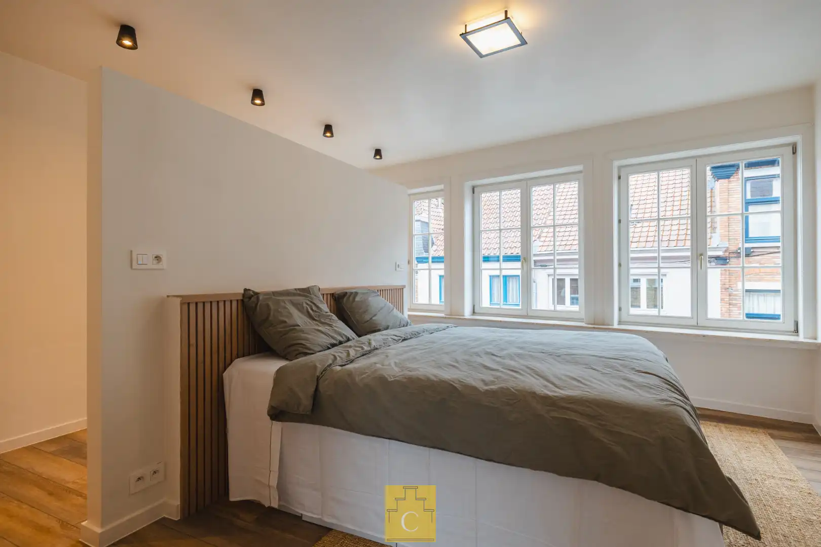 perfect gelegen pas gerenoveerde stadswoning - 340 m2 vloeroppervlakte - met garage, tuin en extra terras op het verdiep foto 28