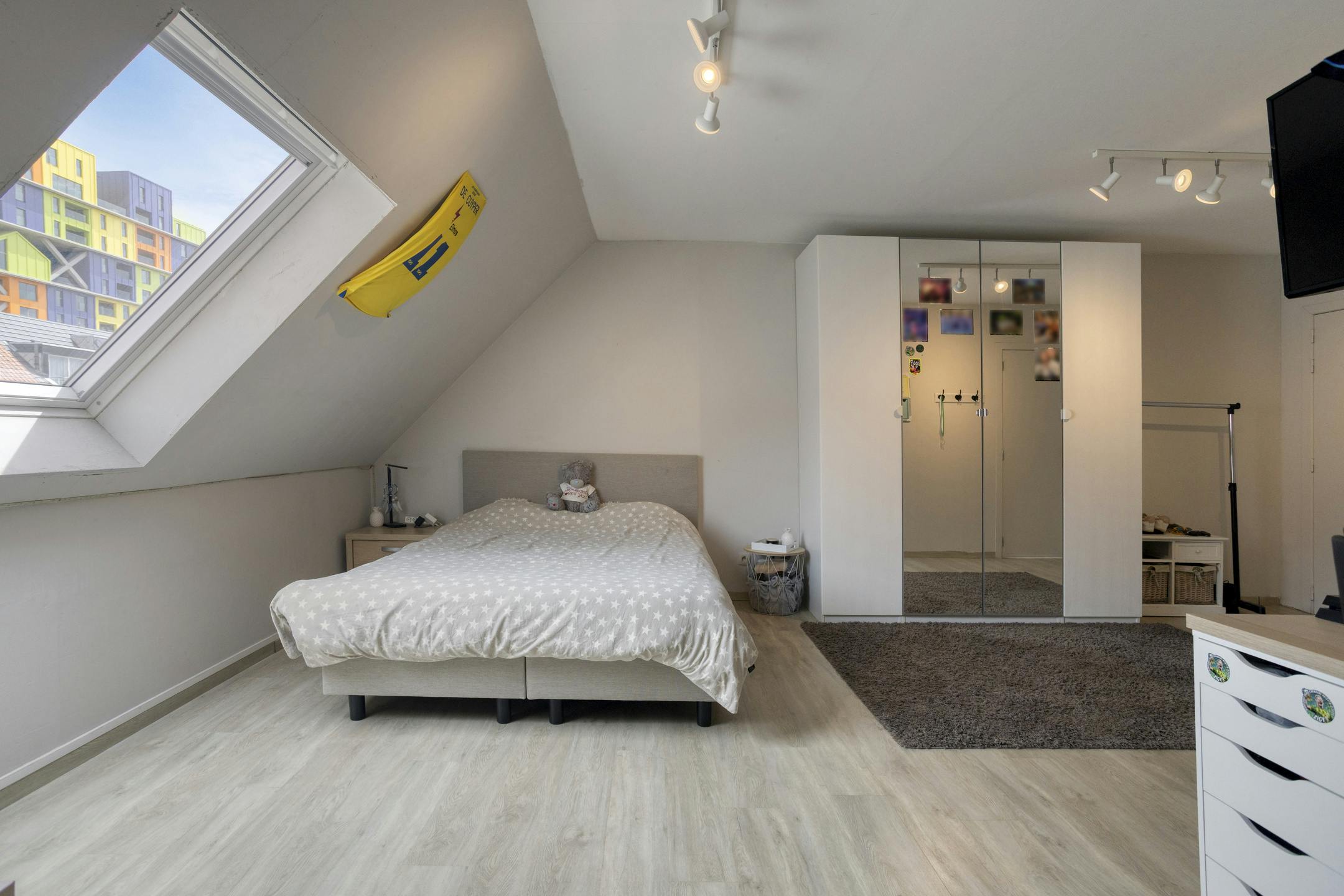 Recente woning met 4 slaapkamers te koop in Knokke-Heist foto 12