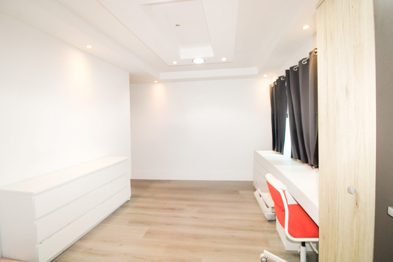 Stijlvolle instapklare halfopen bebouwing te koop in Hamme! foto 14