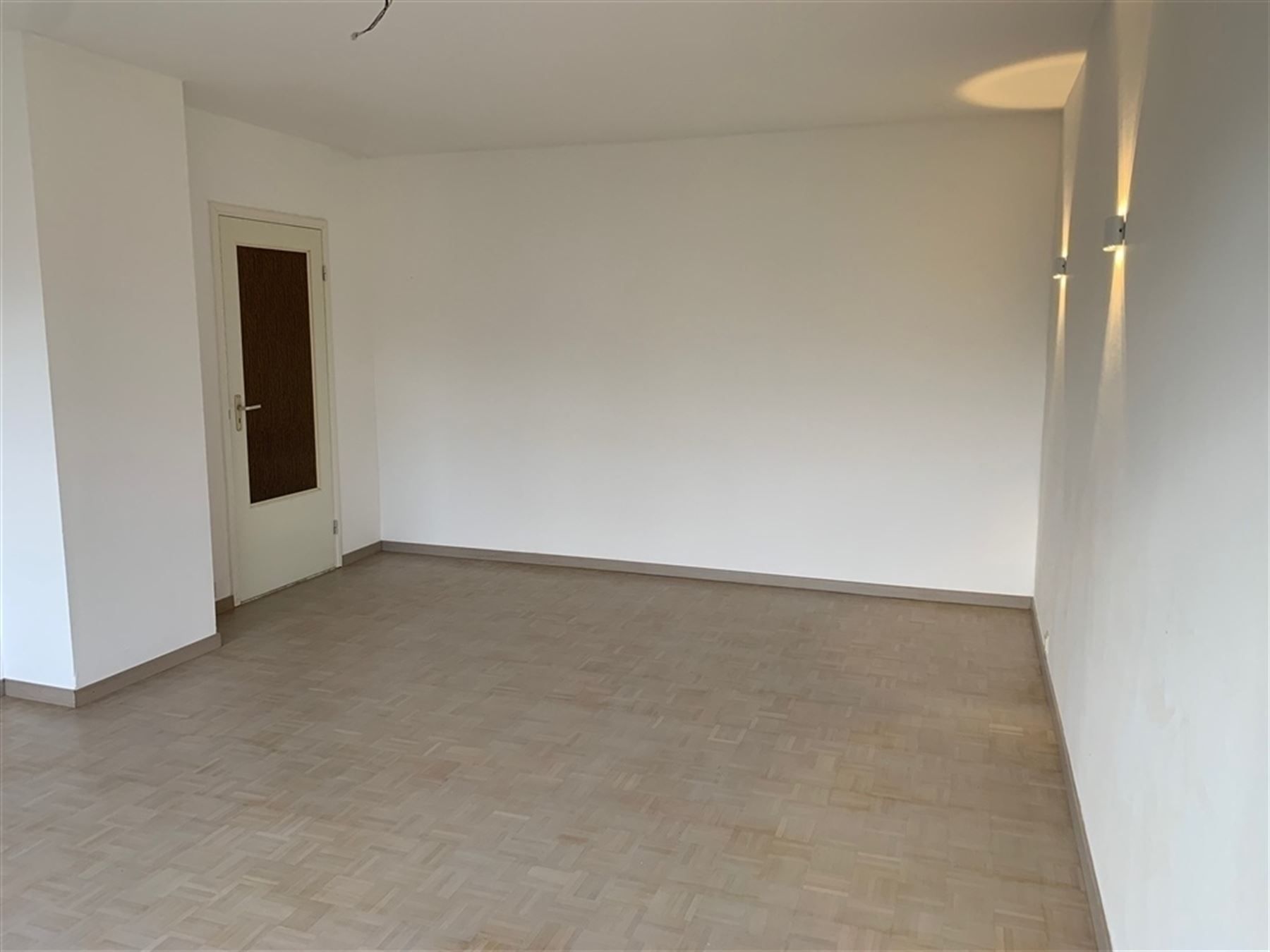 Lichtrijk en gerenoveerd appartement in het stadscentrum foto 7