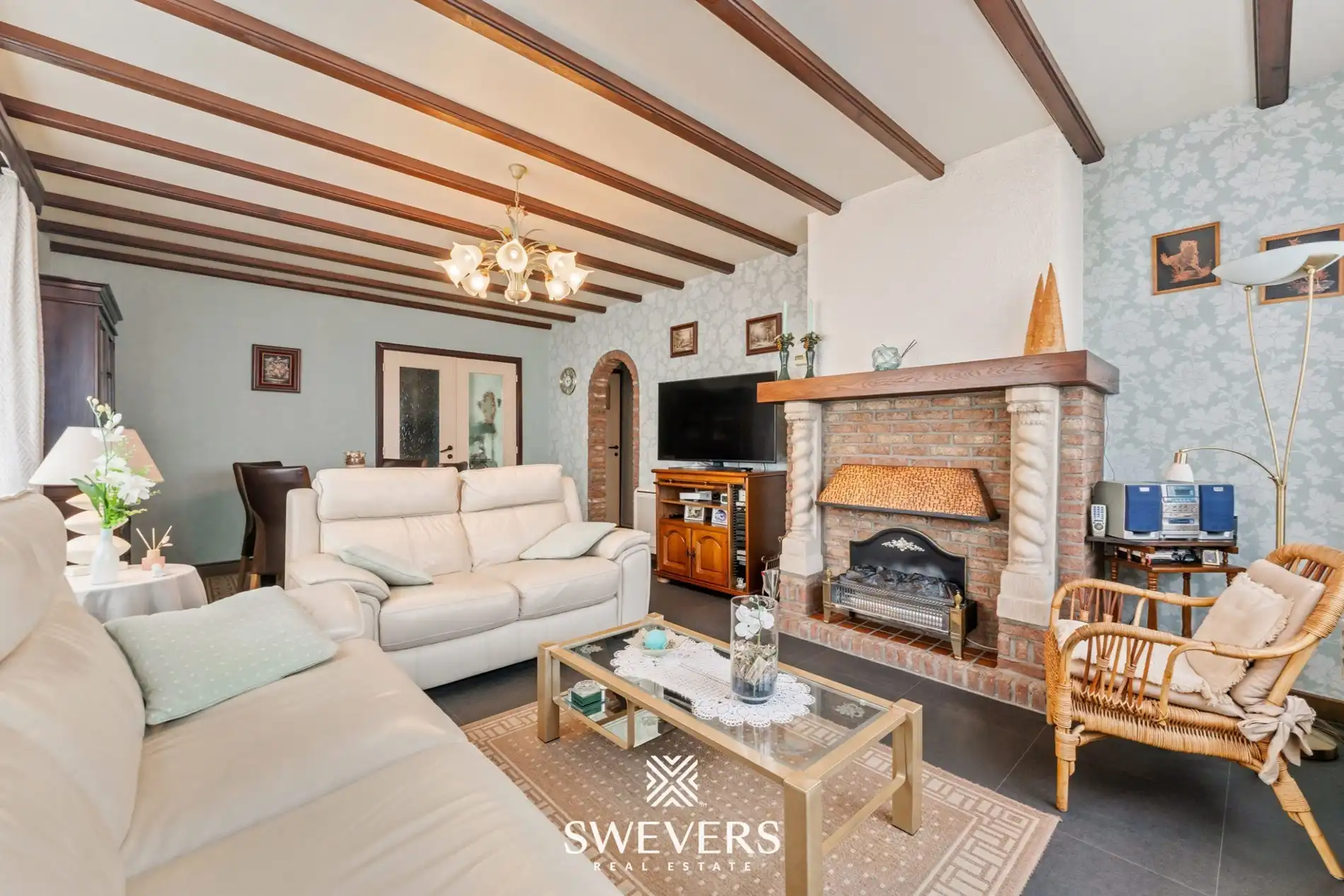 Gelijkvloerse woning met tuin en garage in hartje Tongeren foto 3