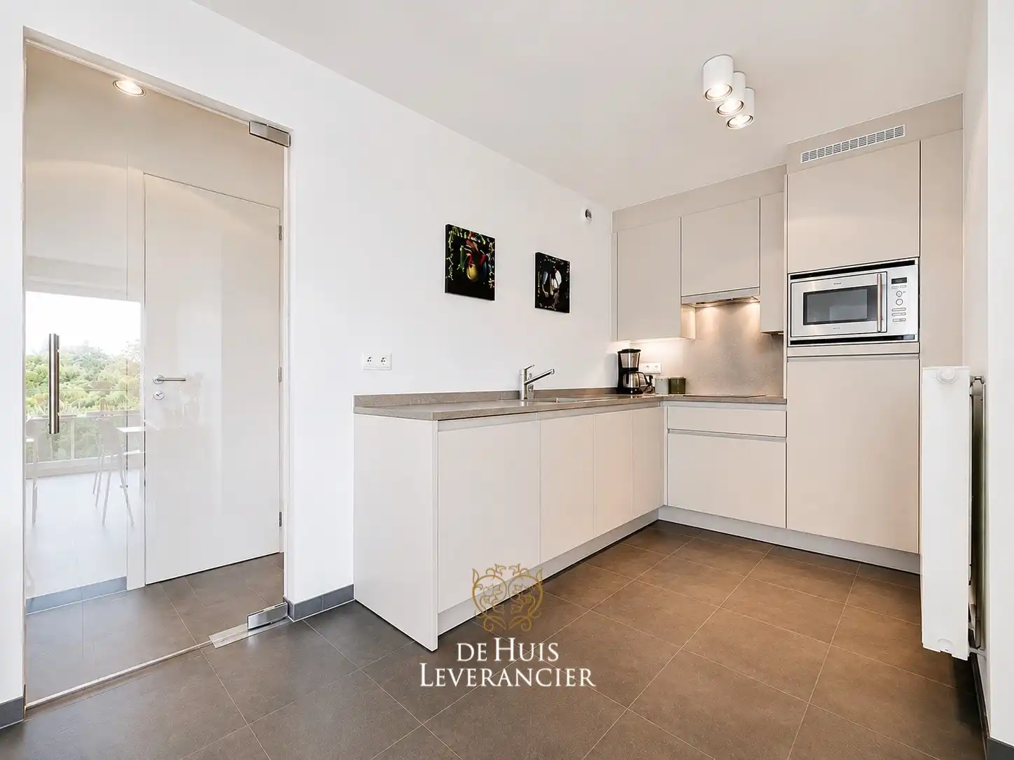 Exclusief wonen tussen de duinen – instapklaar hoekappartement met uitzonderlijk groen zonneterras foto 11