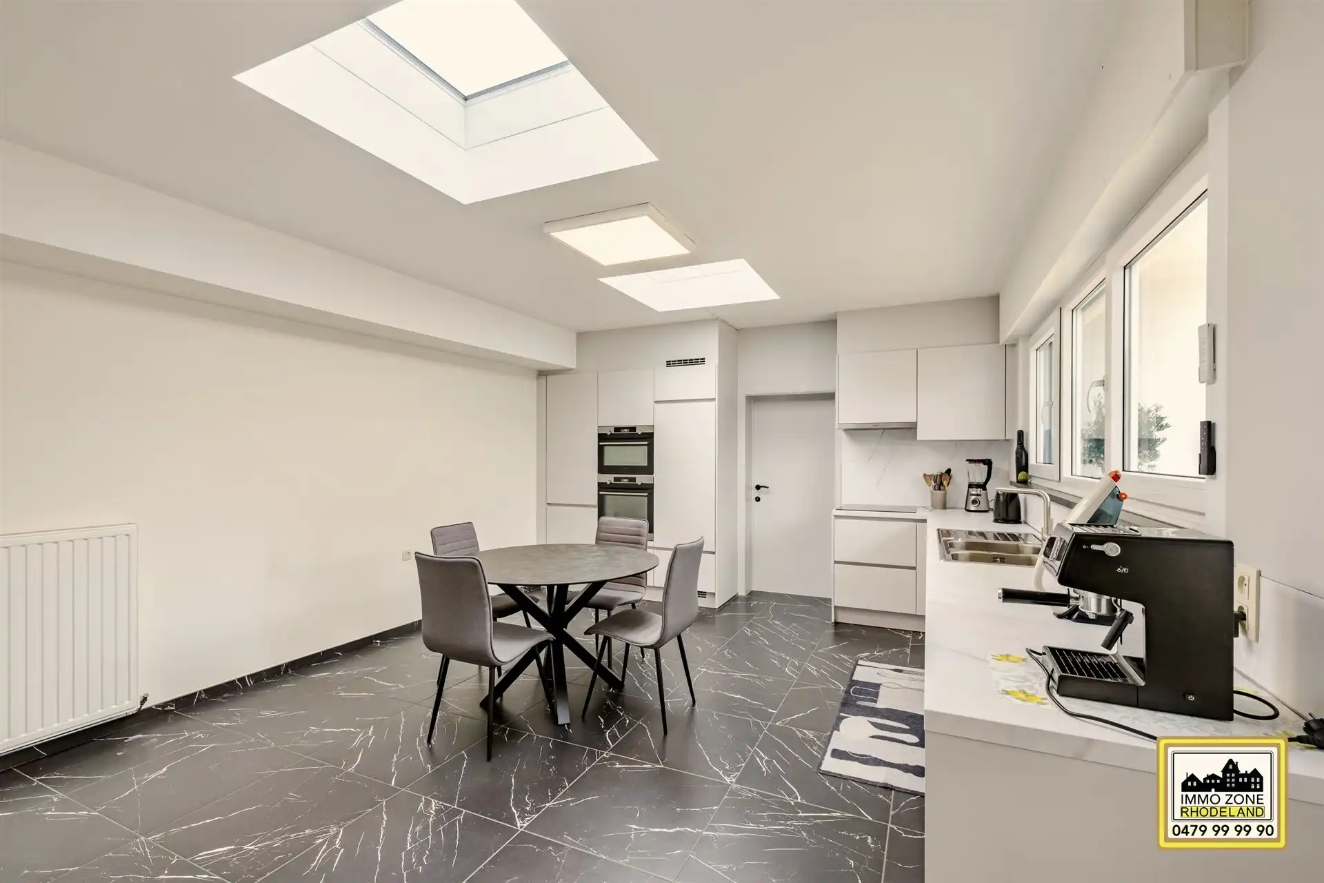 Charmante halfopen woning met 3 slpks en tuin foto 12