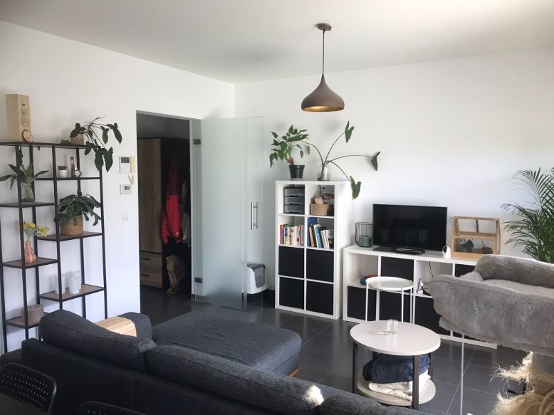 Gezellig zon georiënteerd 2slk appartement met groen uitzicht, met terras, kelder en private garagebox  in afgesloten garagecomplex op wandelafstand van centrum van EEklo foto 10