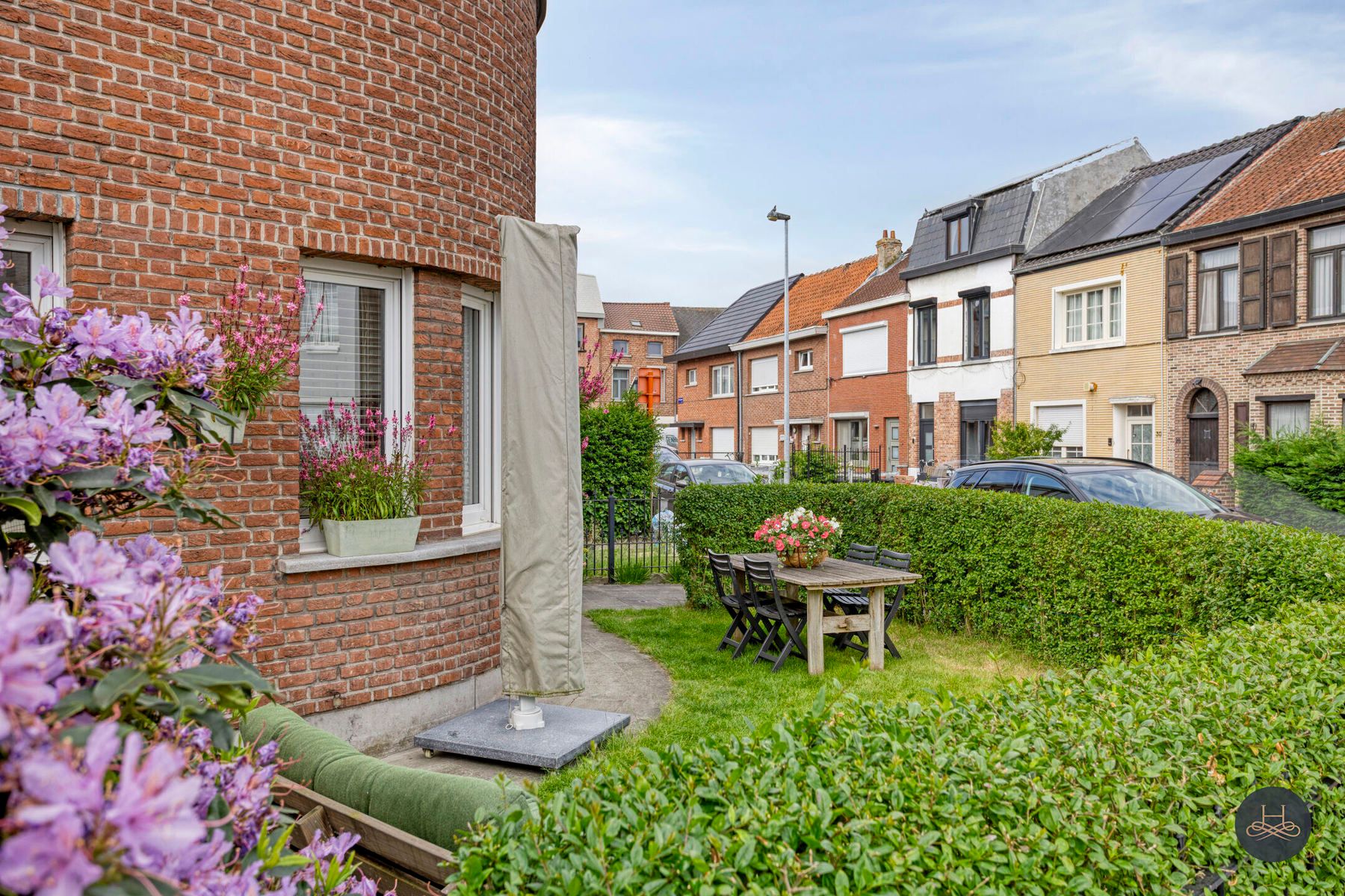 Charmante, volledig gerenoveerde & ruime woning met voortuin foto 29
