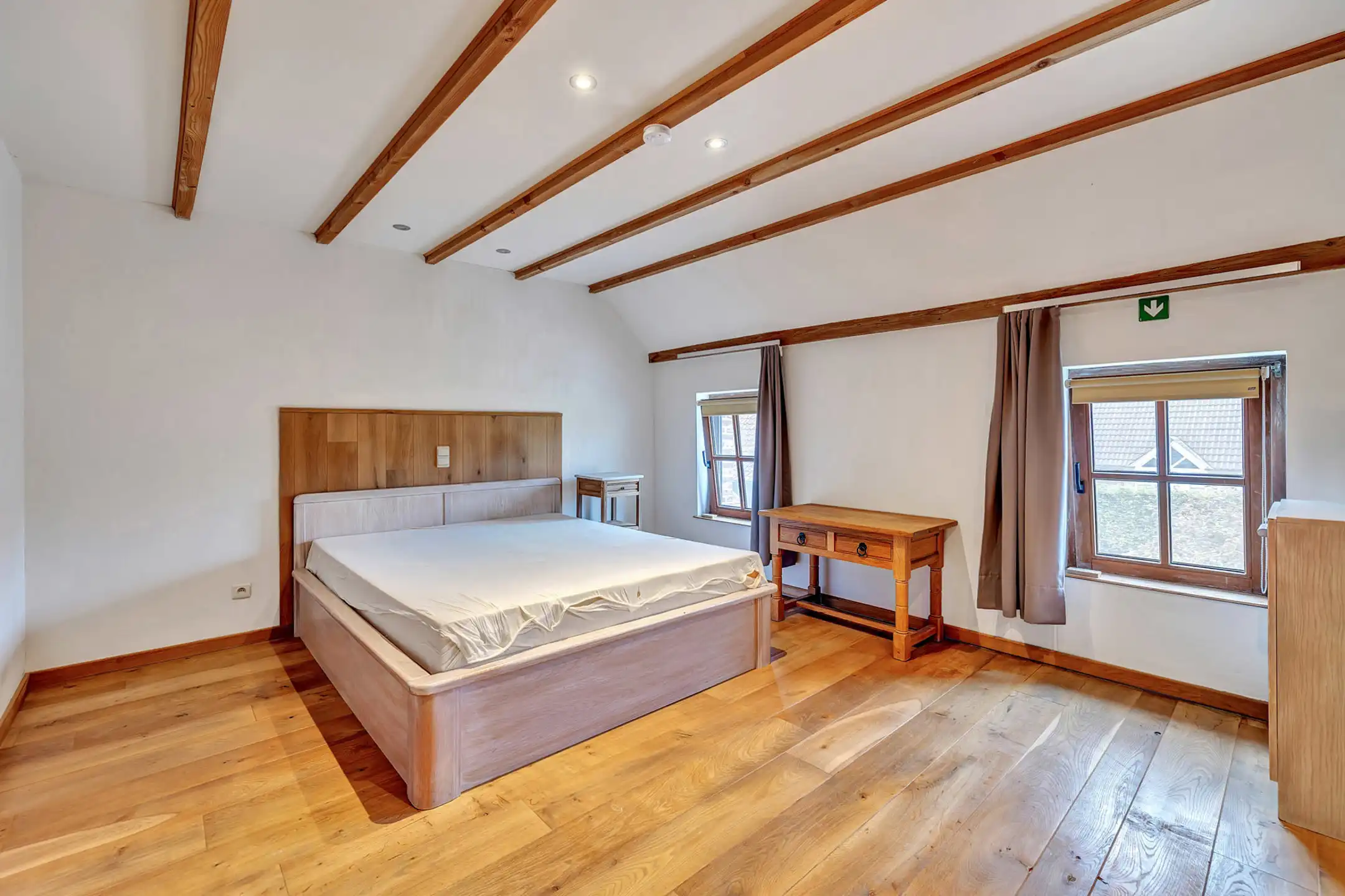 Unieke landelijke woning met zwembad te huur foto 15