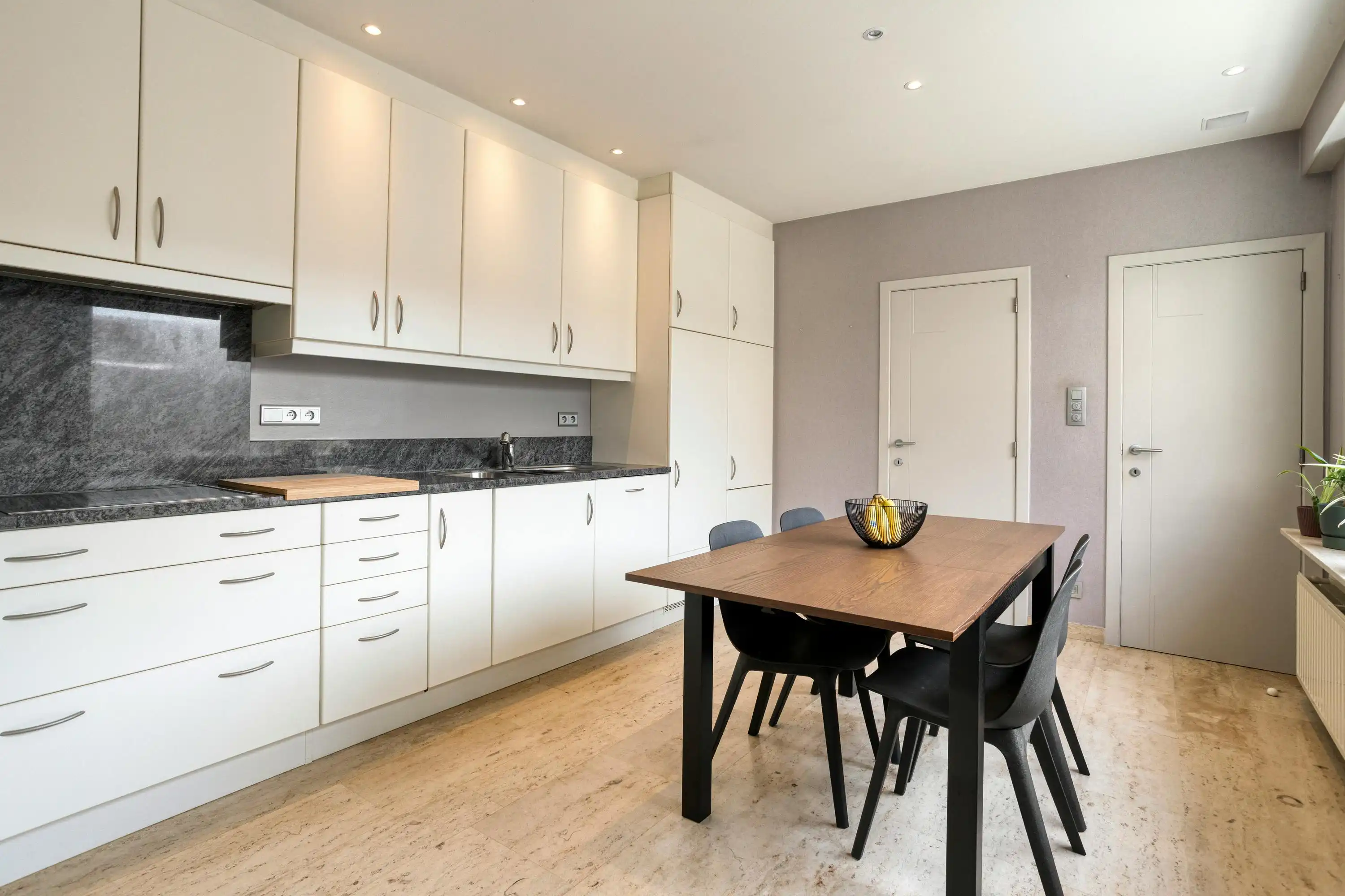 Uitzonderlijk ruime woning (307m²) te koop in centrum Zillebeke foto 14