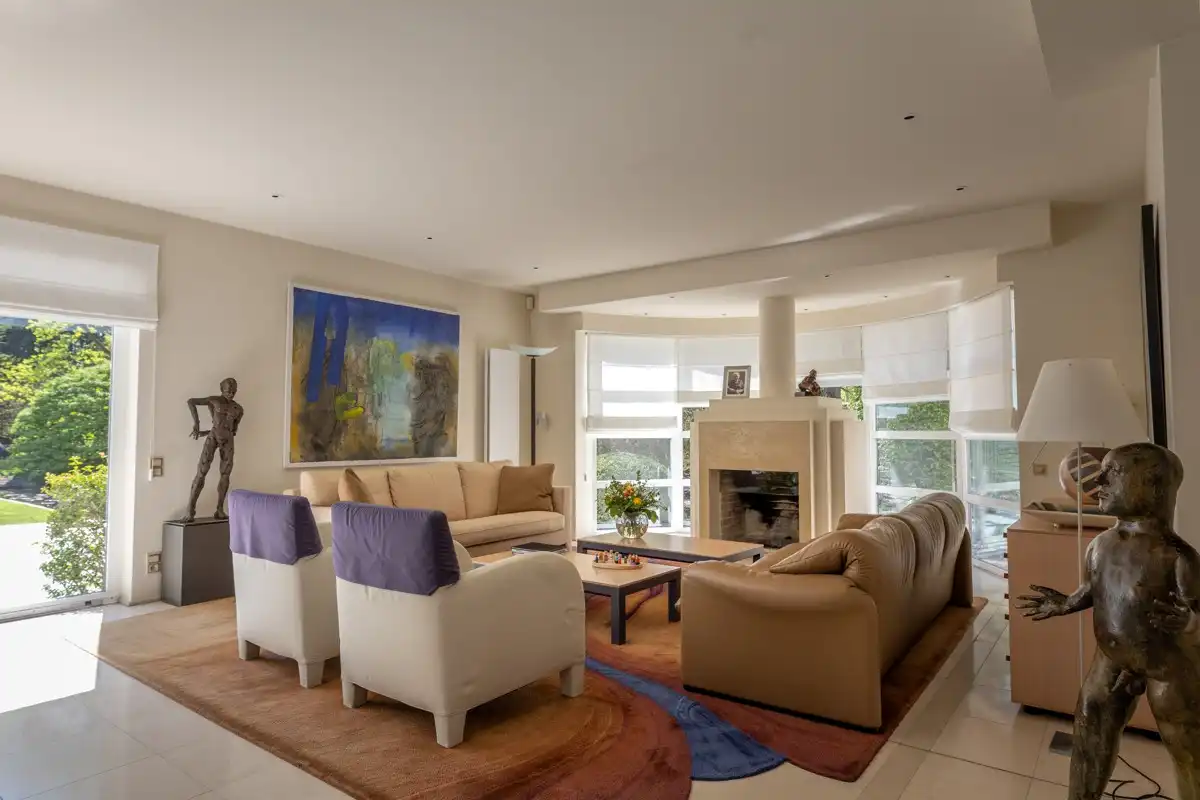 Architecturale villa op 3451 m² met 5 slaapkamers omgeven door natuur. foto 10