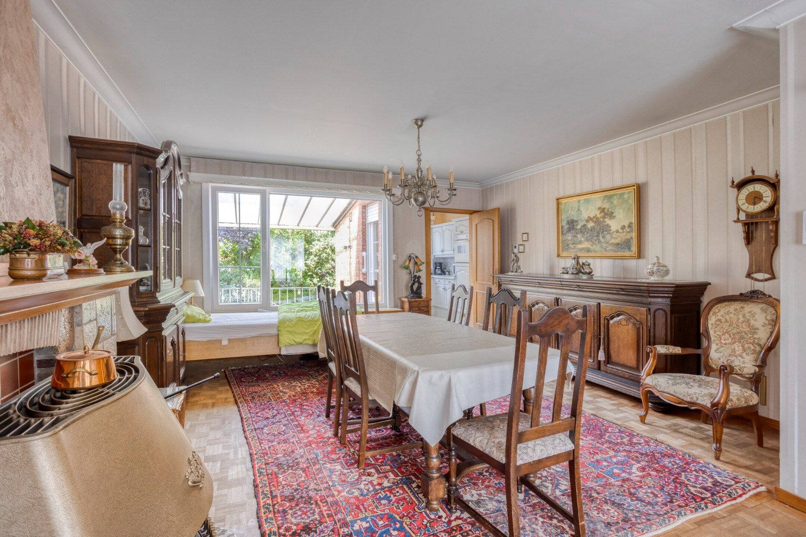 Ruime woning met 3slpk, praktische kelder en tuin foto 5